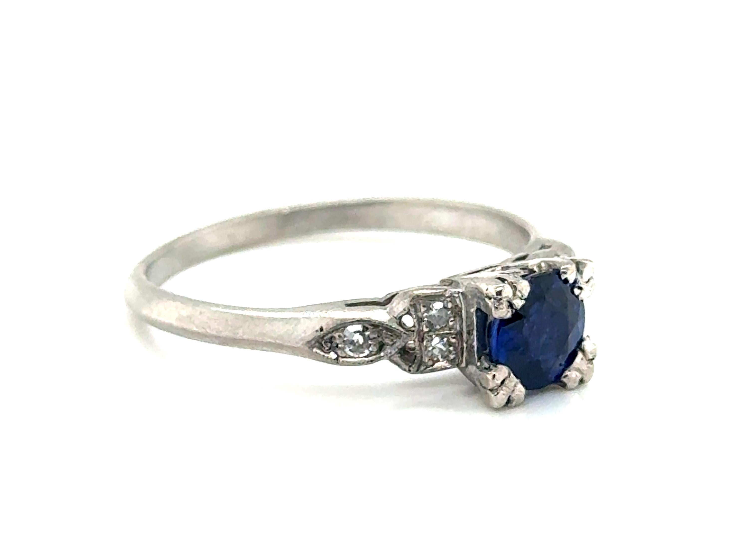 Autentico anello originale Art Deco antico degli anni '30 con zaffiro e diamante da 1,10 carati in platino vintage


Al centro c'è un autentico zaffiro tondo blu naturale da 95 ct.

Con il suo fascino unico, questo anello è una perfetta alternativa