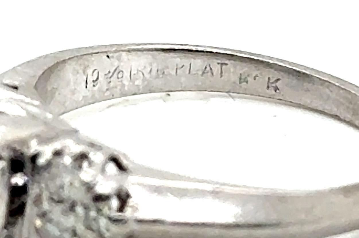 Donna Anello di fidanzamento Art Deco con zaffiro e diamante da .72ct in platino antico KSK 1947 in vendita