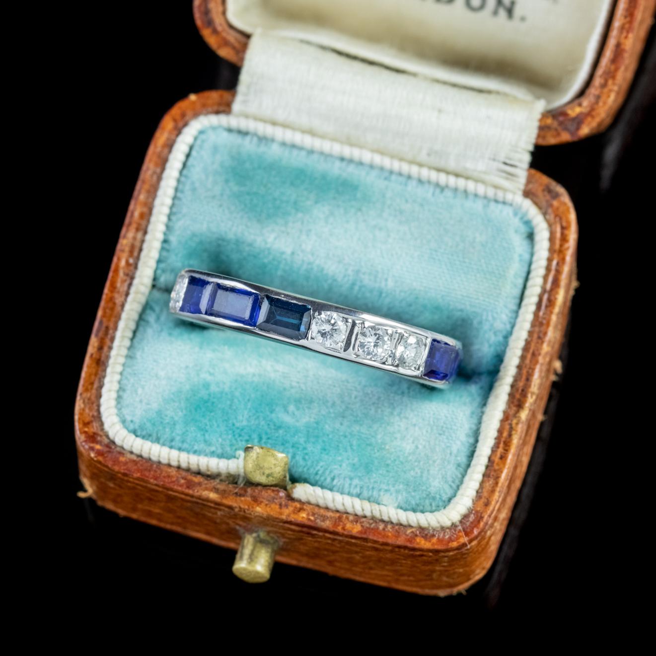 Art Deco Sapphire Diamond Full Eternity Ring Platinum, circa 1920 For Sale 3