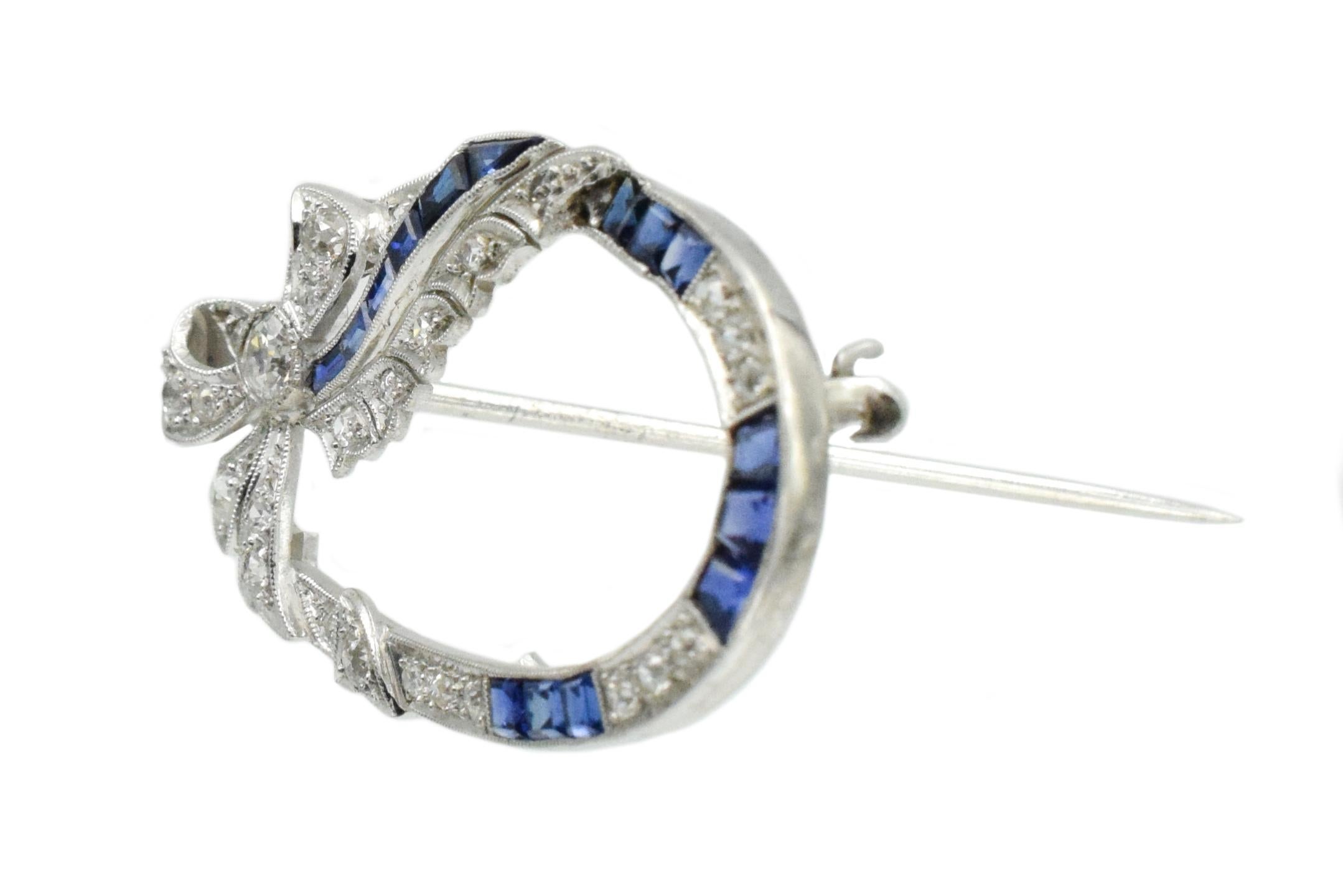Art Deco Sapphire Diamond Platinum Brooch In Excellent Condition In New York, NY