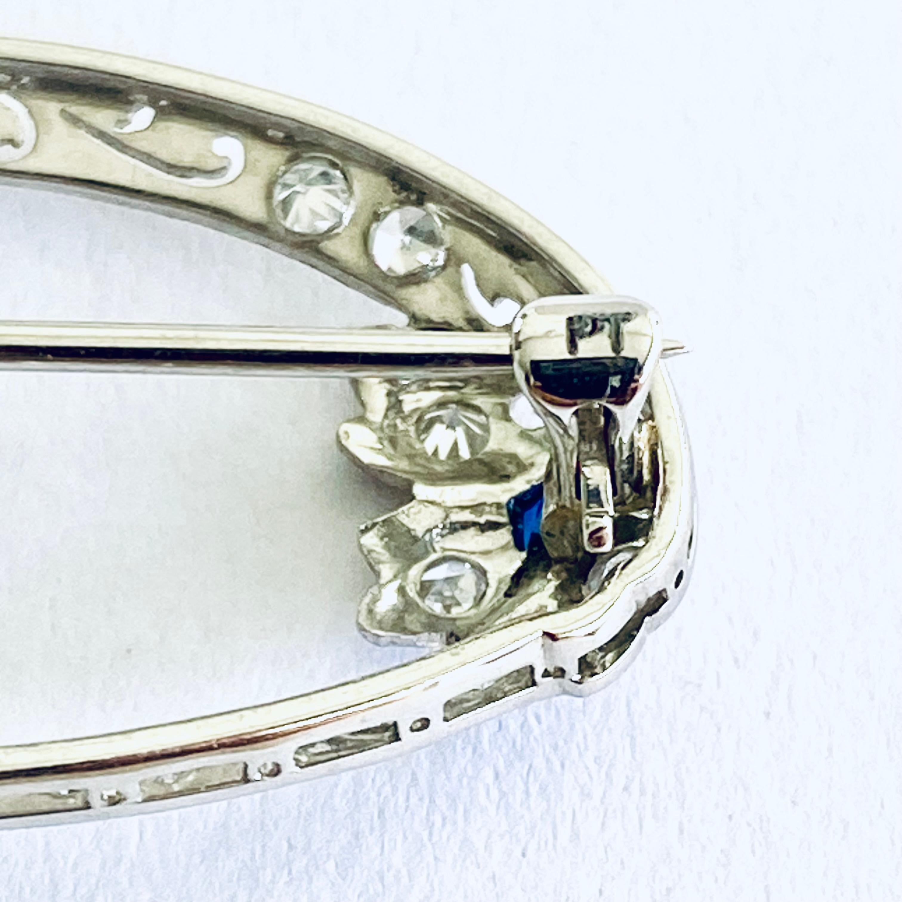 Art Deco Sapphire Diamond Platinum Hand Engraved Millgrain Bow 1.30 Inch Brooch For Sale 4