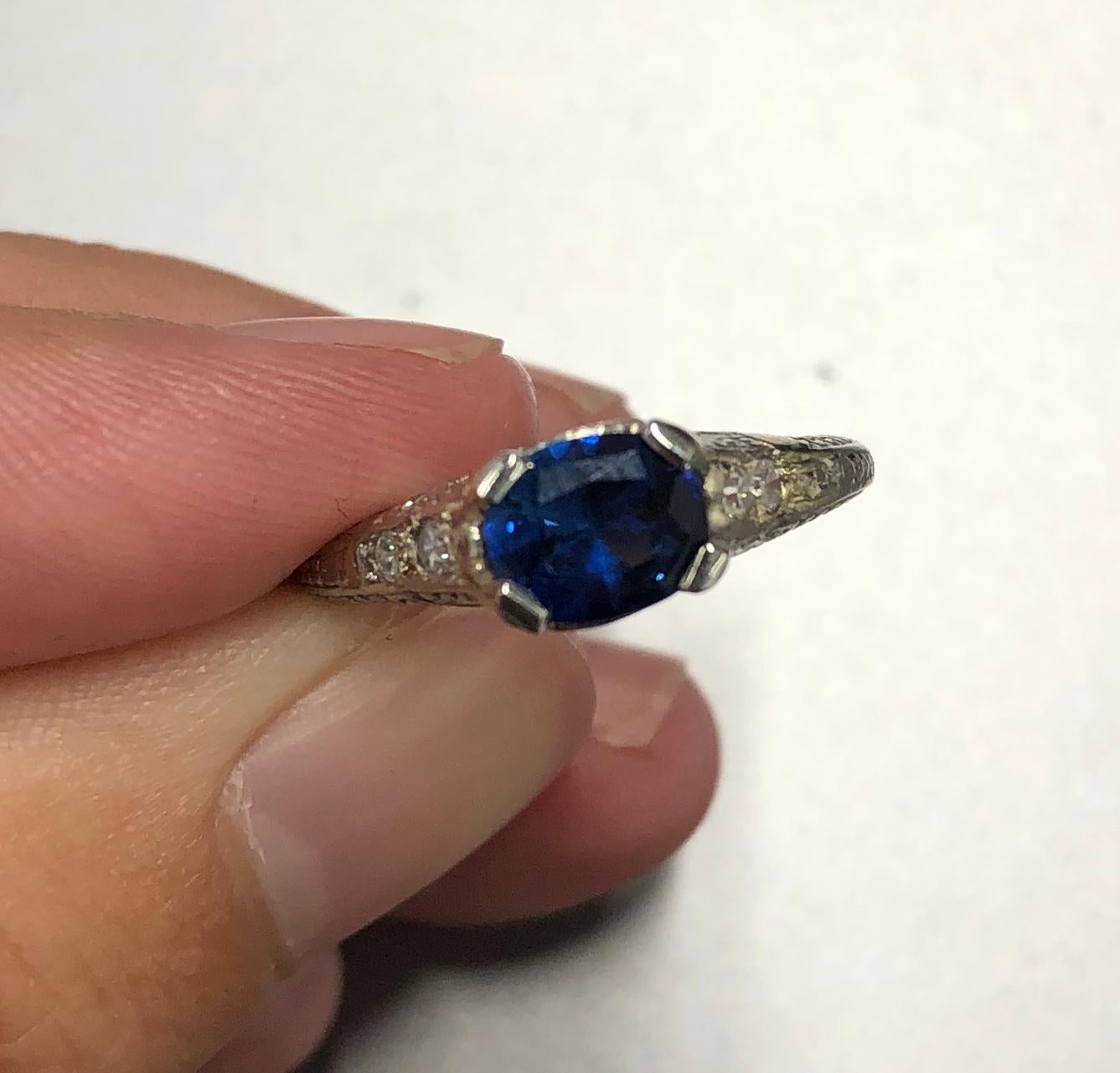 Women's Art Deco Sapphire Diamond Platinum Ring