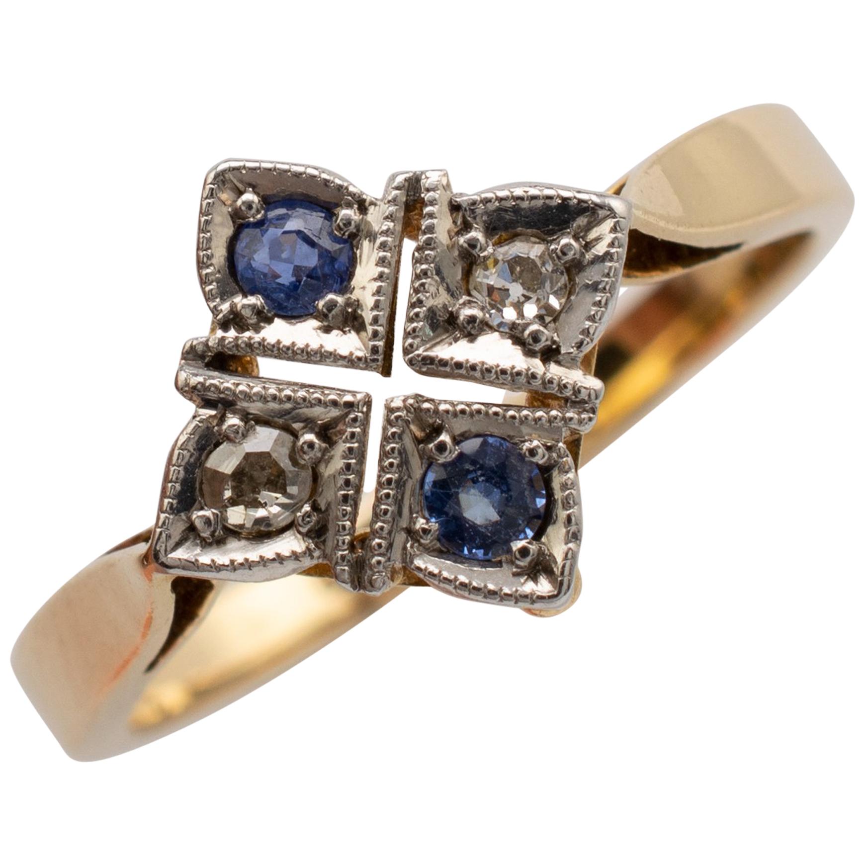 Art Deco Sapphire & Diamond Ring 18 Karat Yellow Gold - US ring size 5.5 For Sale