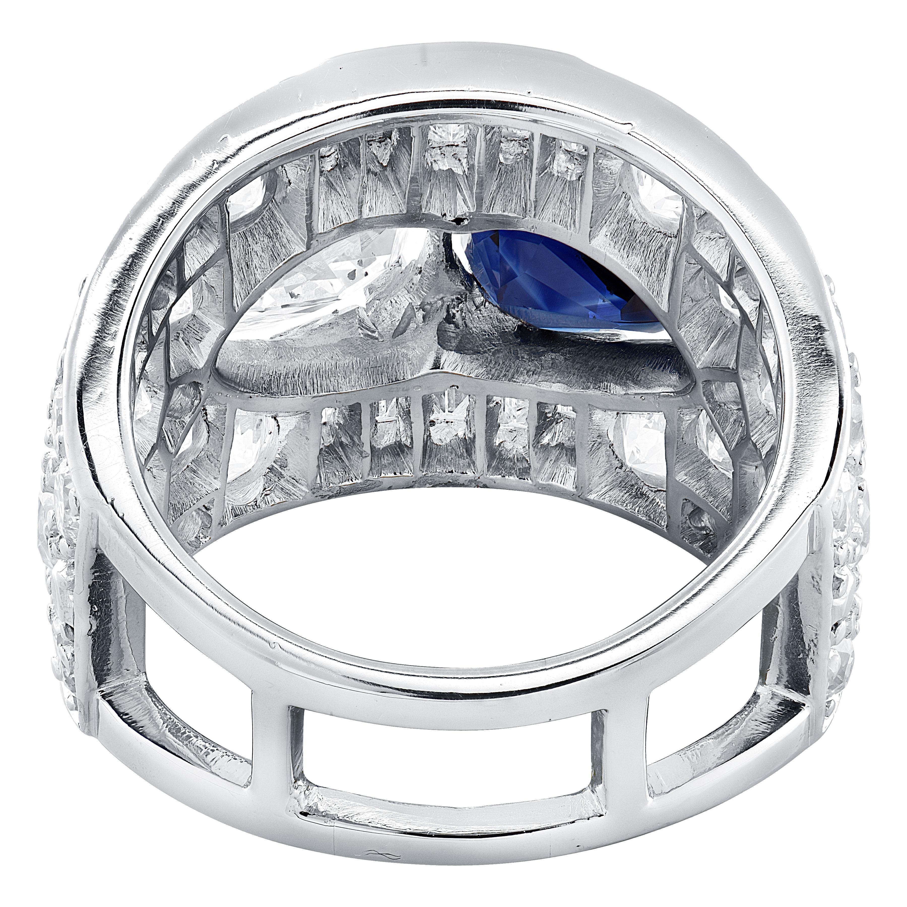 Art Deco Sapphire & Diamond Ring Art Decó en venta