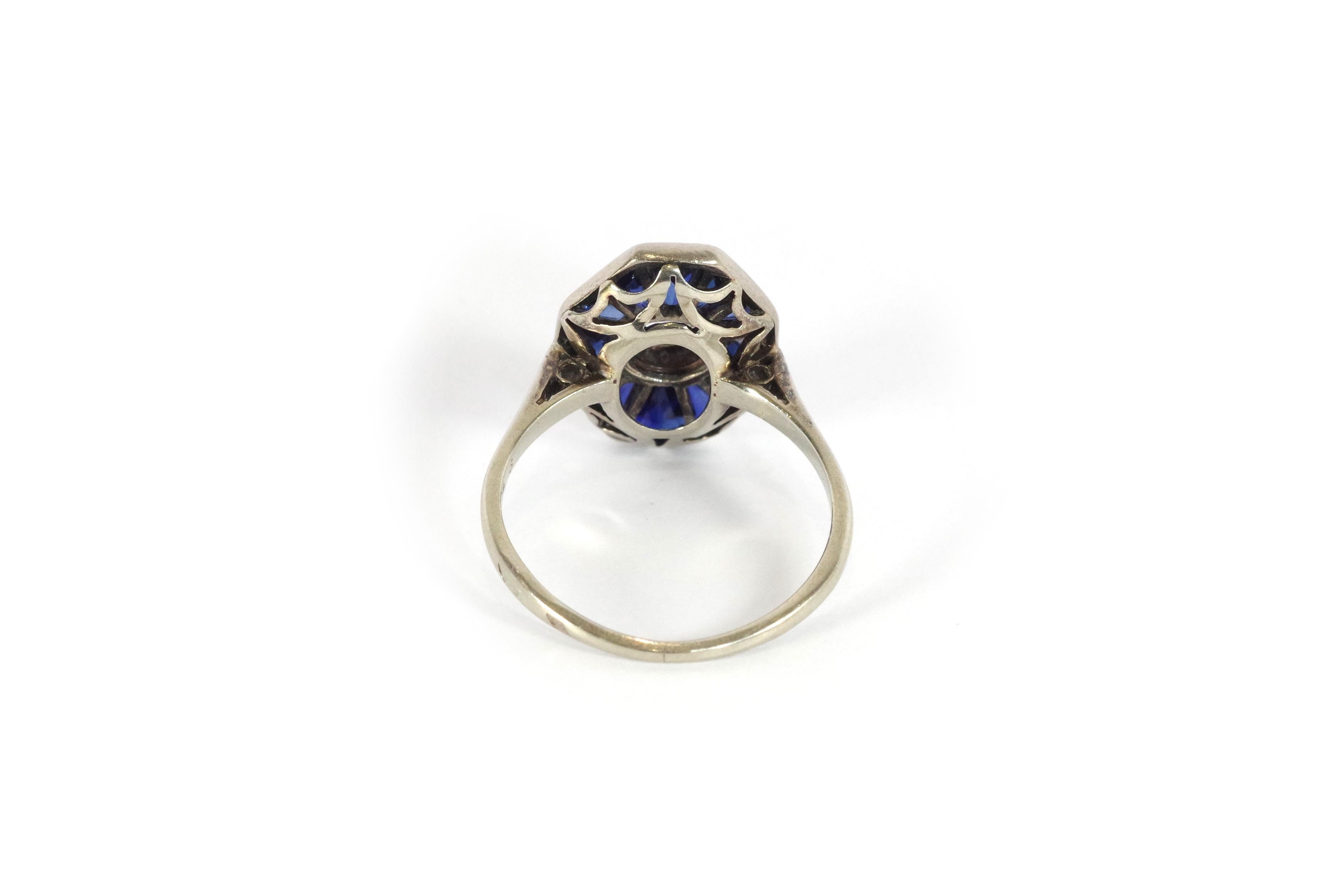 Old Mine Cut Art Deco Sapphire diamond ring in 18k gold and platinum, wedding ring For Sale