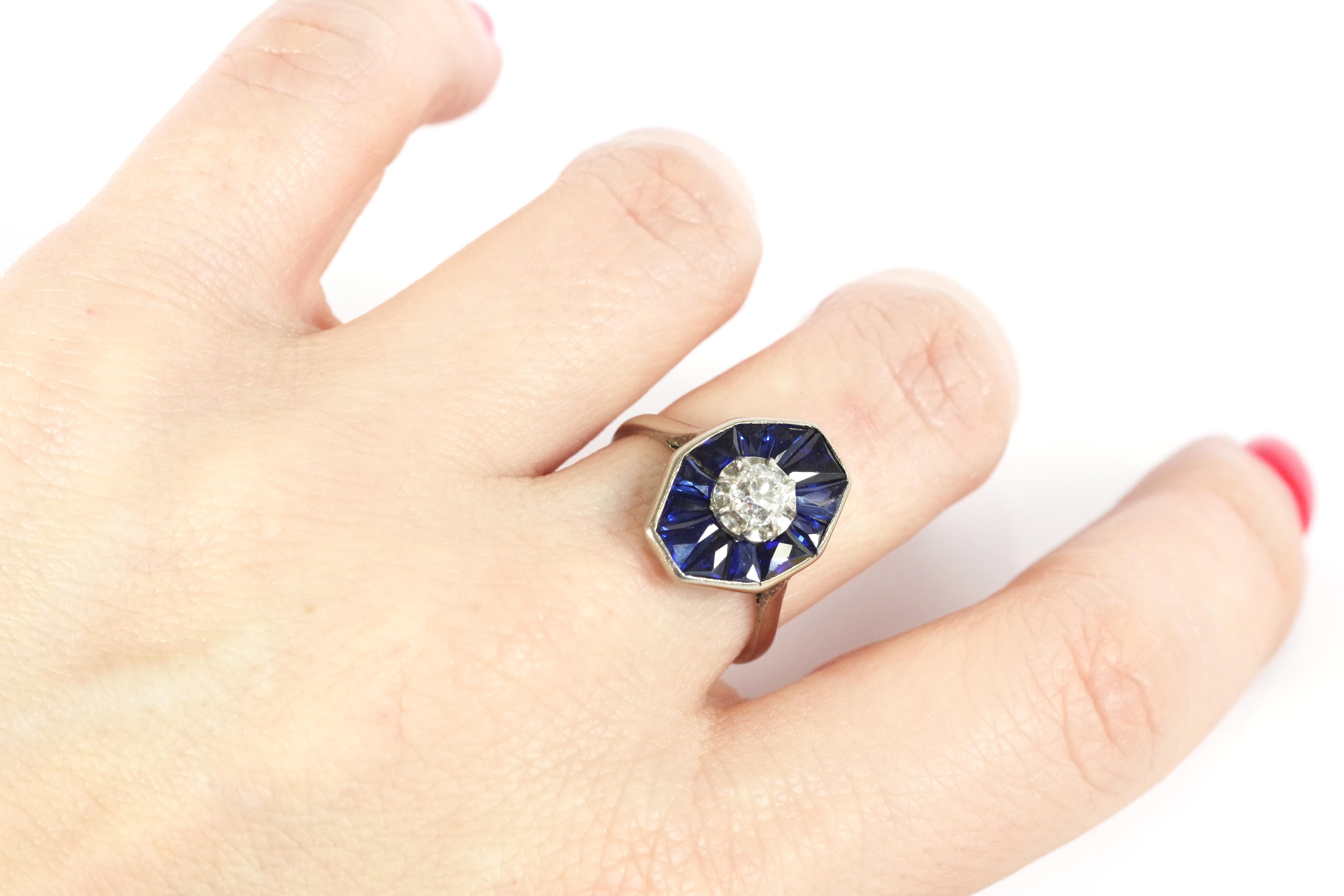 Art Deco Sapphire diamond ring in 18k gold and platinum, wedding ring For Sale 1