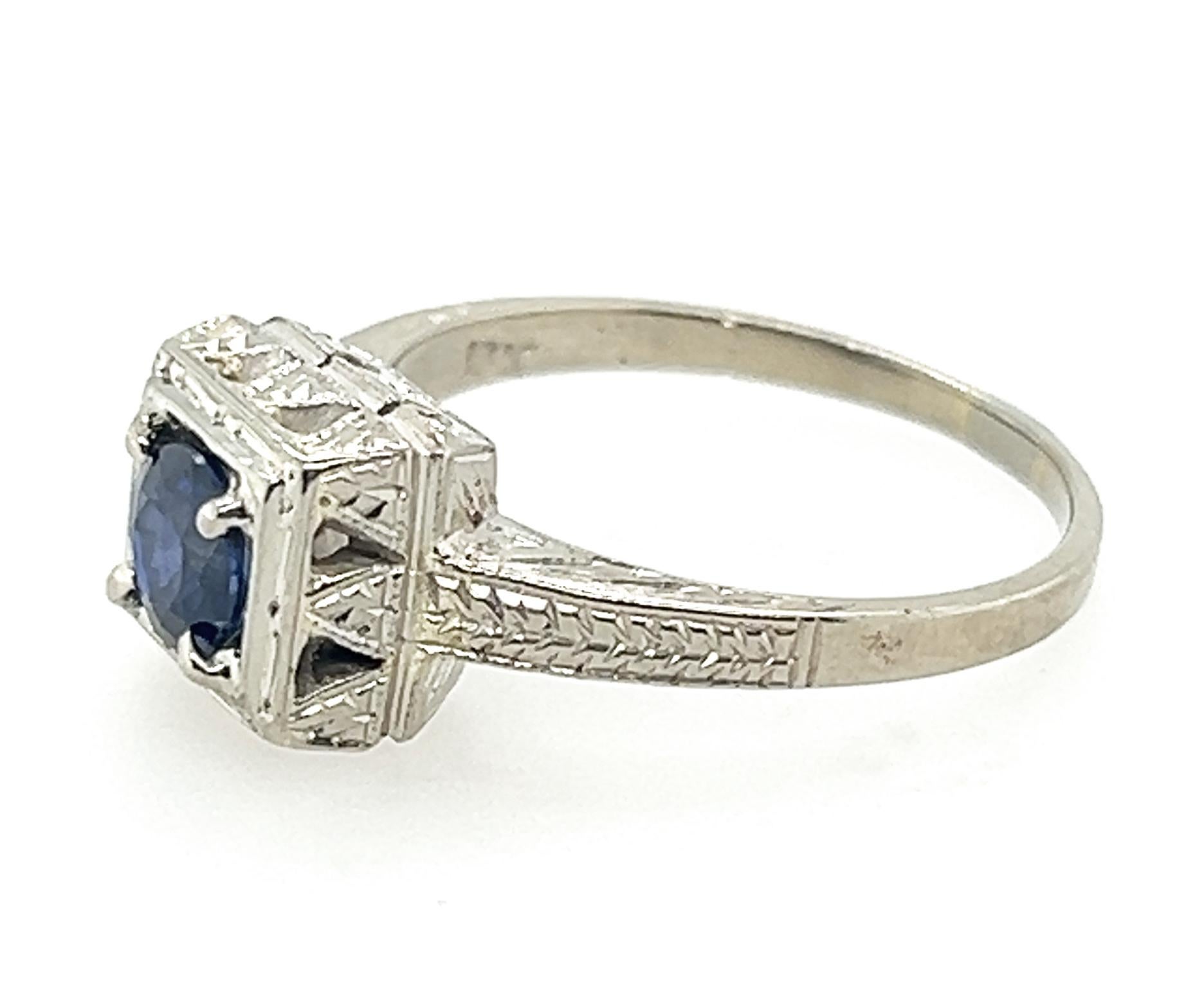 Art Deco Sapphire Engagement Ring .70ct 18K Solitaire Antique Original 1920's In Excellent Condition For Sale In Dearborn, MI