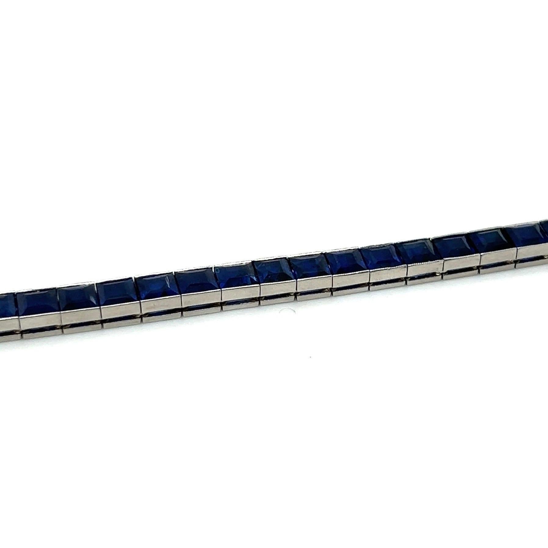 Art Deco Art Déco Sapphire Platinum Rivère / Tennis Bracelet For Sale