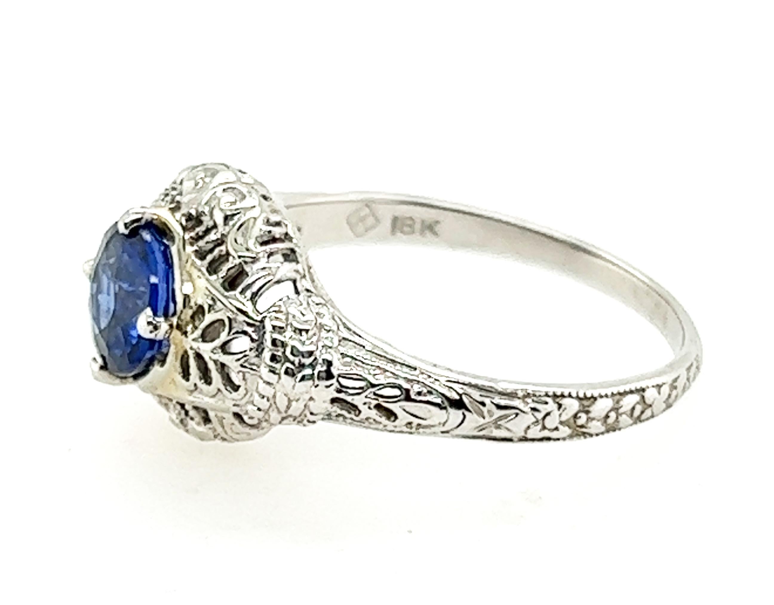 Art Deco Sapphire Ring 1.14 Carat Solitaire Original 1930s Filigree Antique 18k In Excellent Condition For Sale In Dearborn, MI