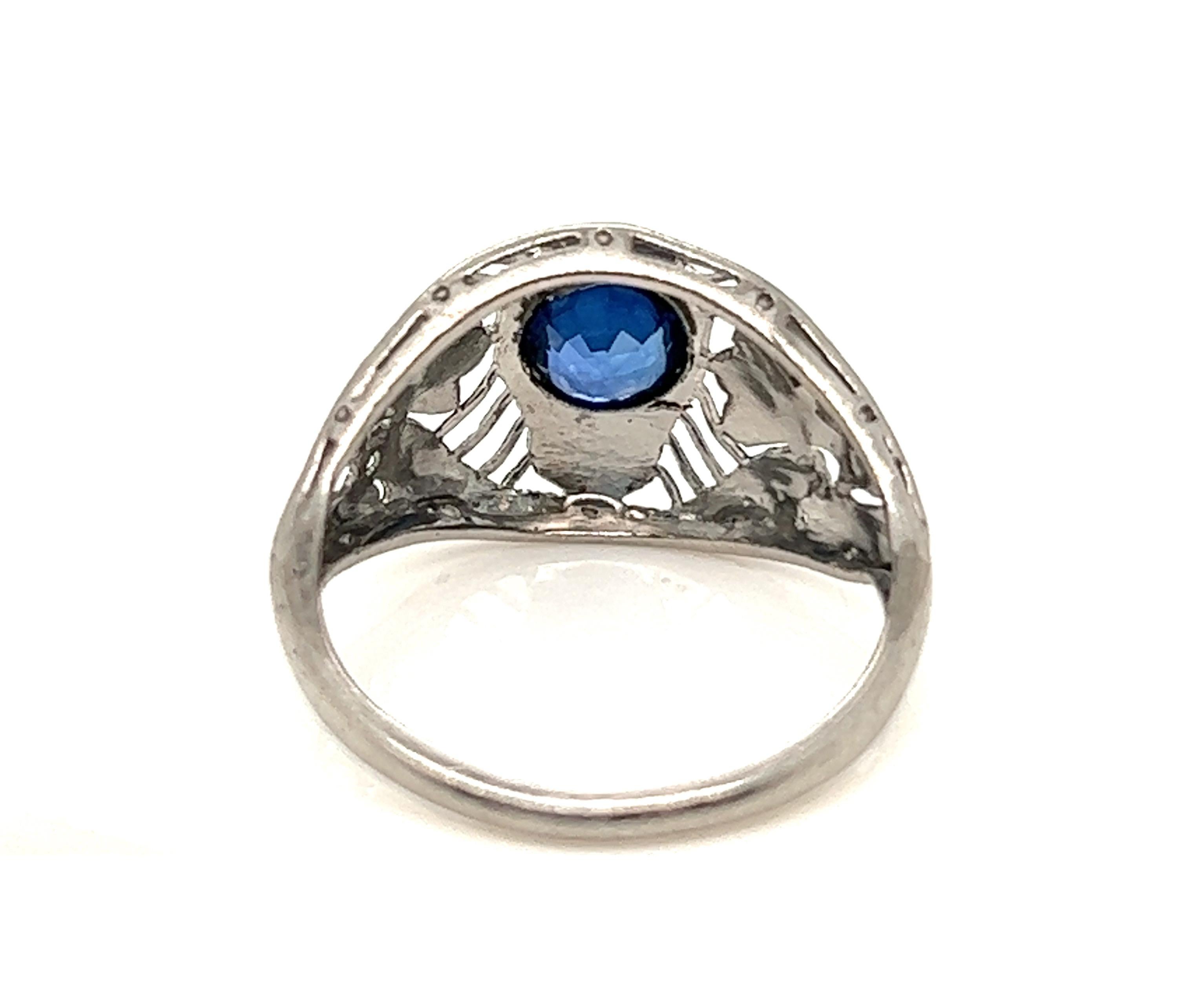 Women's Art Deco Natural Sapphire Ring 1/2ct Flowers Platinum Original 1920s Antique For Sale