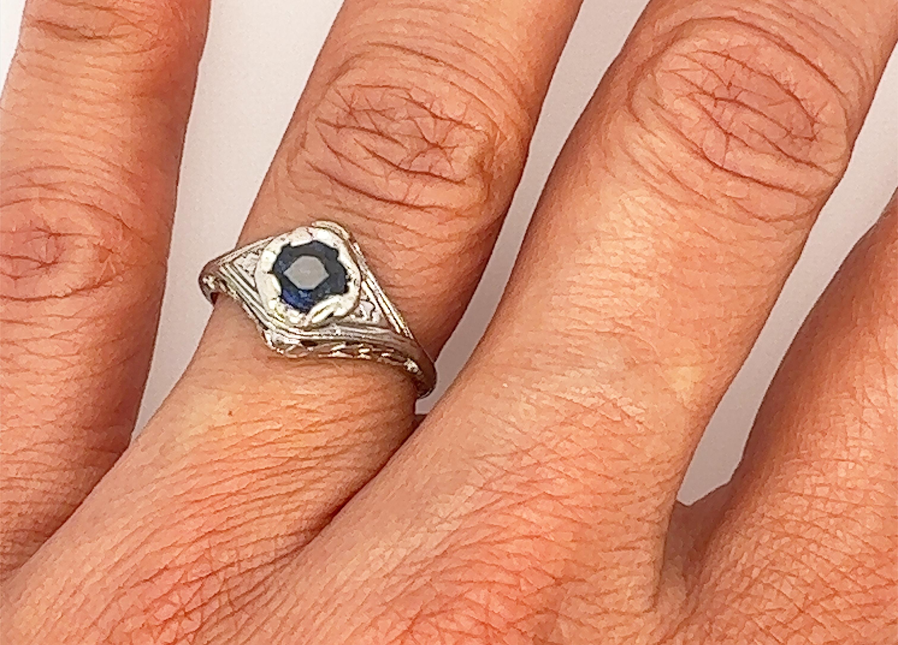 Art Decó Zafiro Solitario Anillo de Compromiso .65ct Original Años 20 Antiguo 18K en venta 3