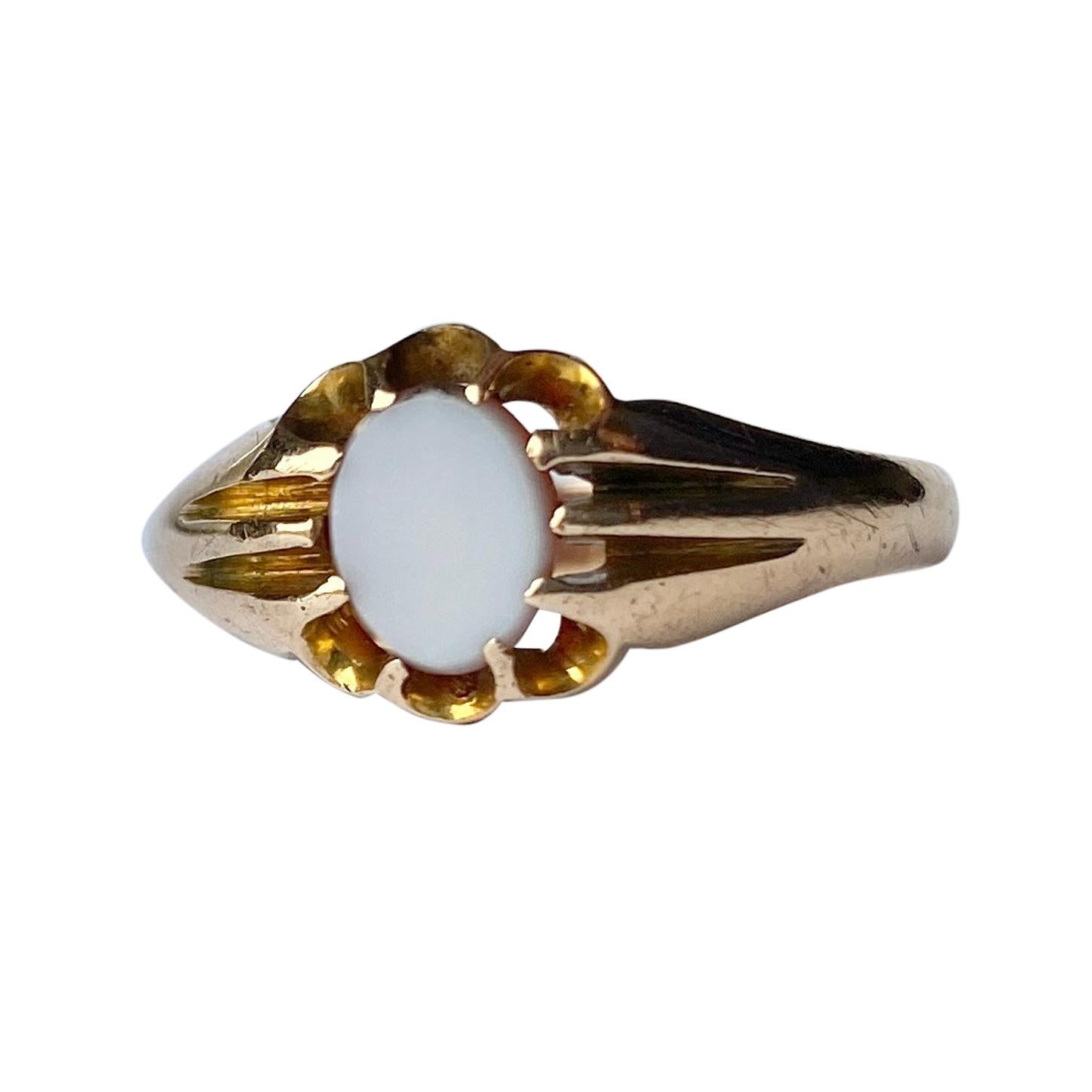 Art-déco-Ring aus Sardonyx und 9 Karat Gold