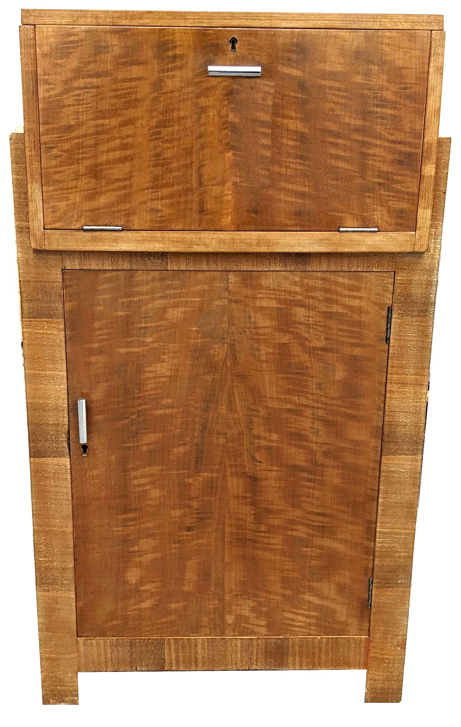 Mirror Art Deco Satinwood Cocktail Cabinet, Dry Bar By Waring & Gillow, England, c1930 For Sale