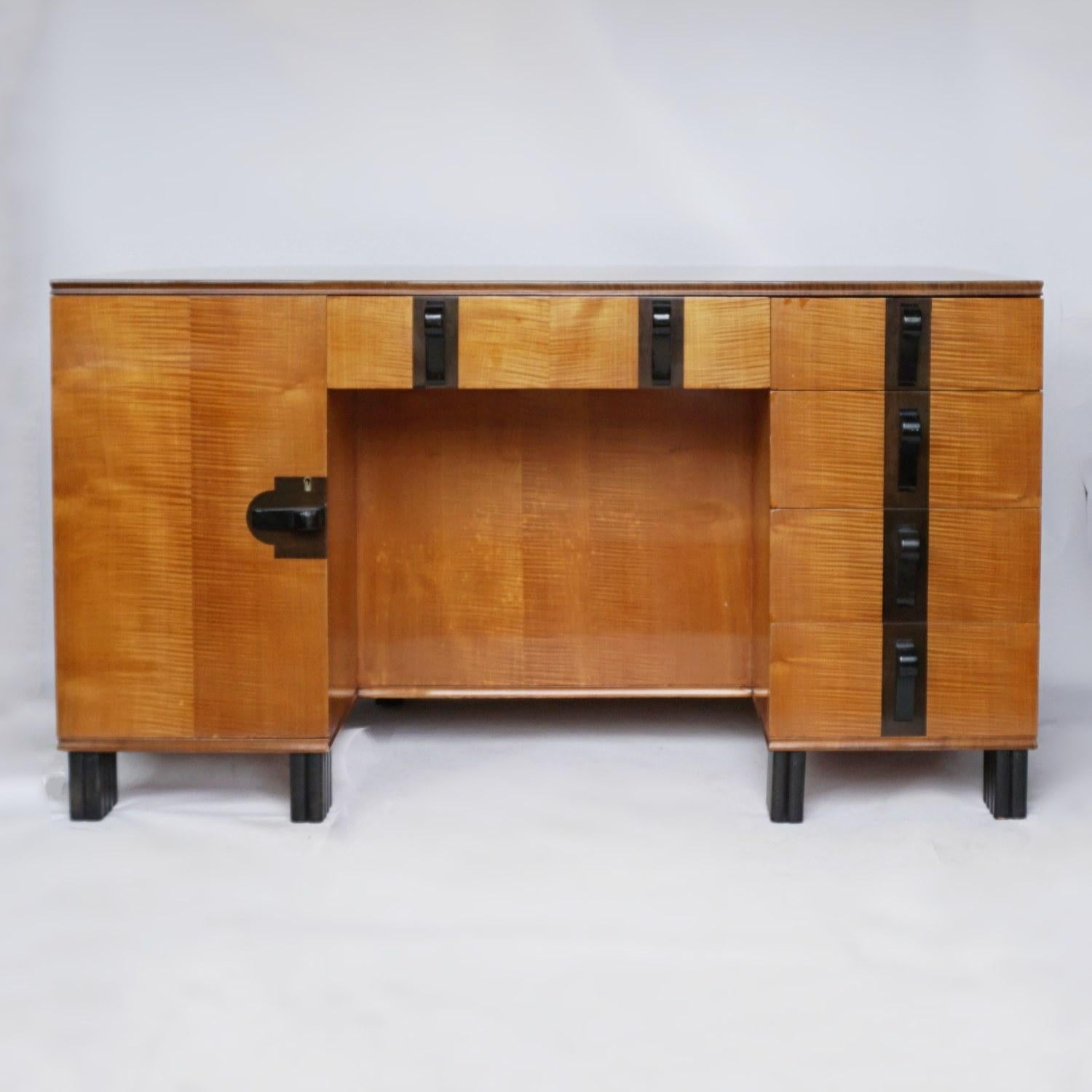 Art Deco Satinwood Desk by Maurice Adams In Good Condition In Forest Row, East Sussex
