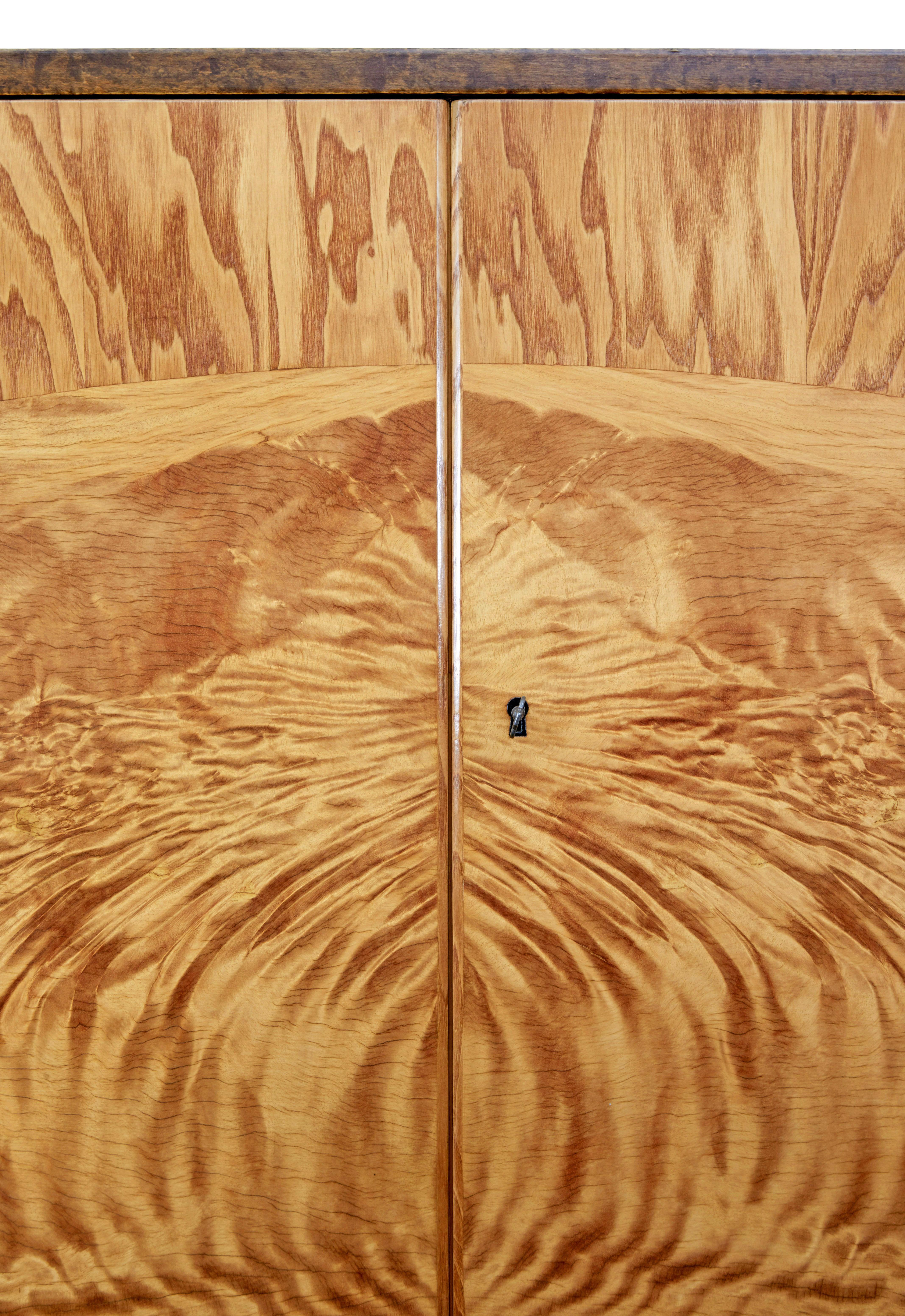 Art deco Scandinavian birch and elm cabinet For Sale 3