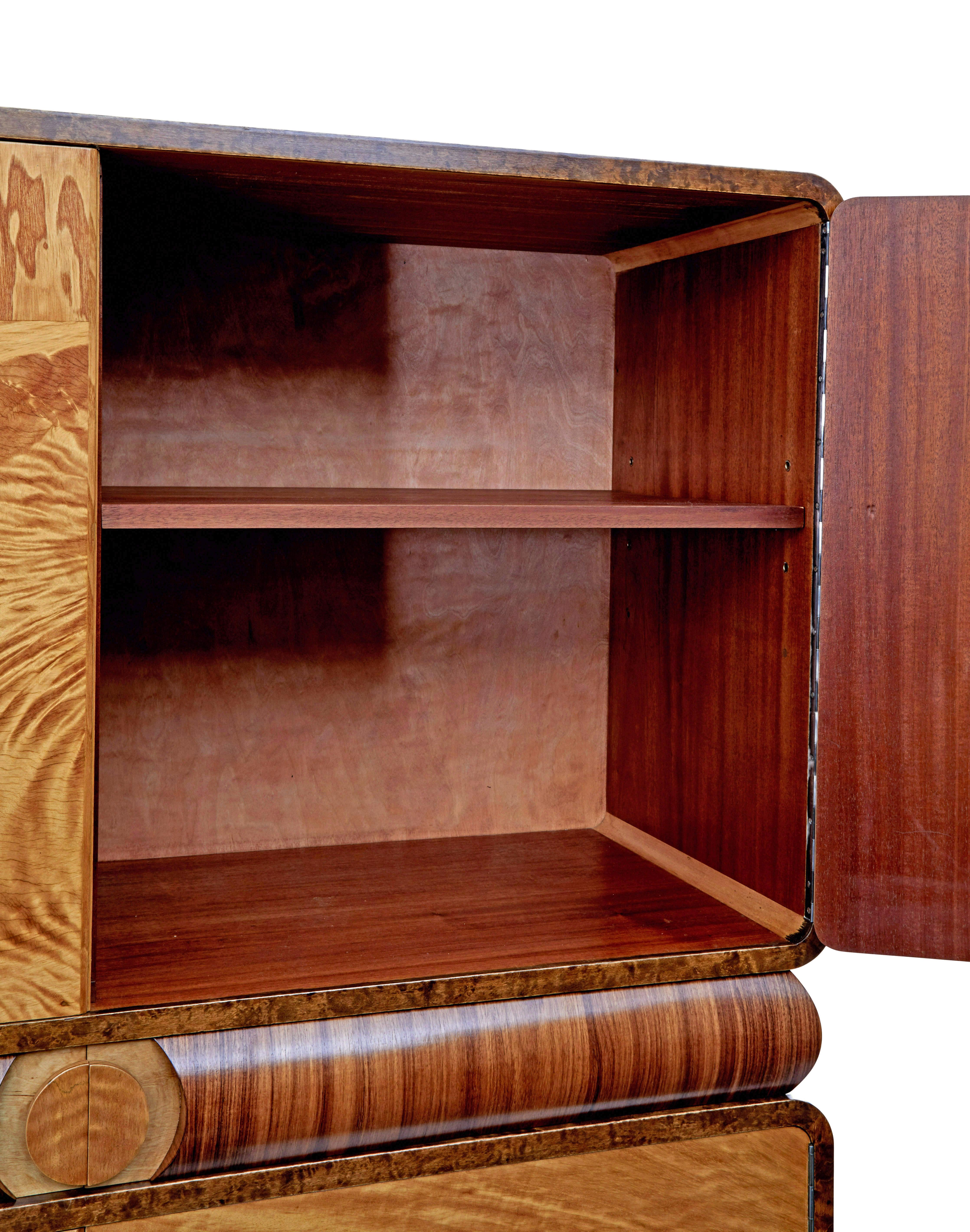 Meuble de rangement scandinave Art déco en bouleau et orme en vente 5