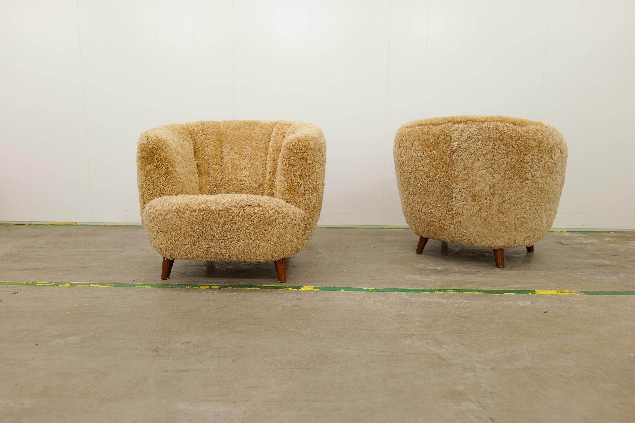 Art Deco Scandinavian Lounge Chairs in Honey Sheepskin Shearling, 1940s 10