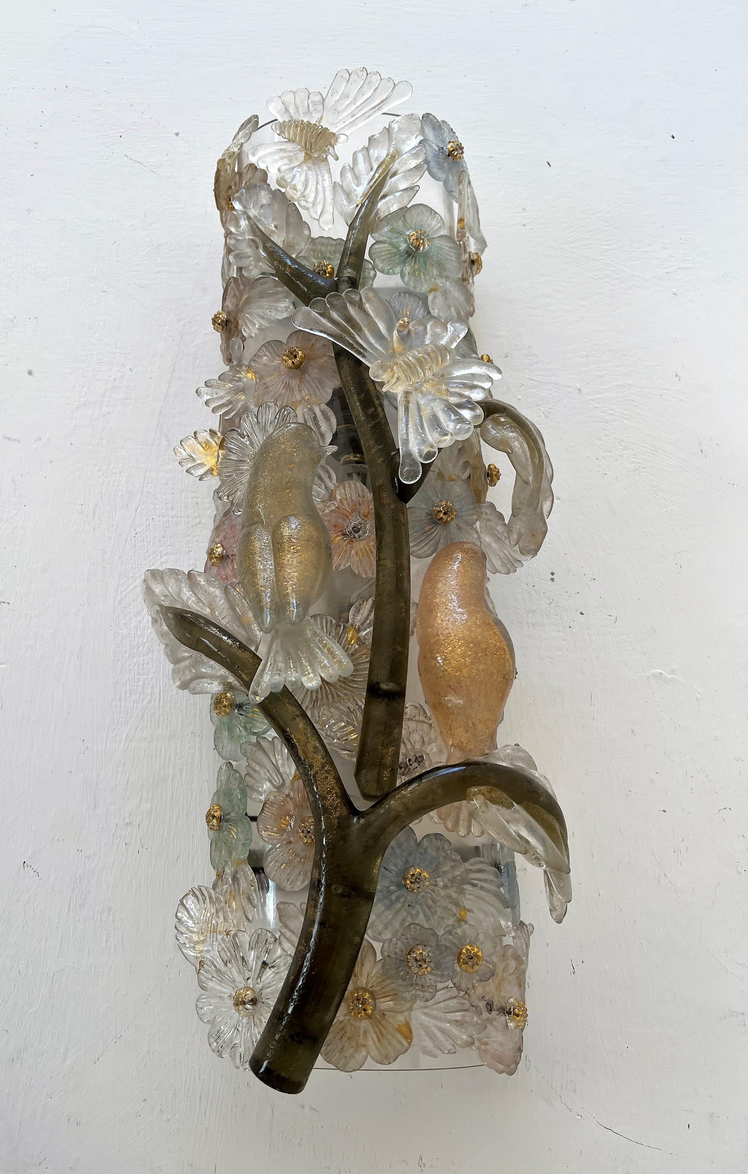 Milieu du XXe siècle Applique Art Déco en verre de Murano sculpté à la main, Italie en vente