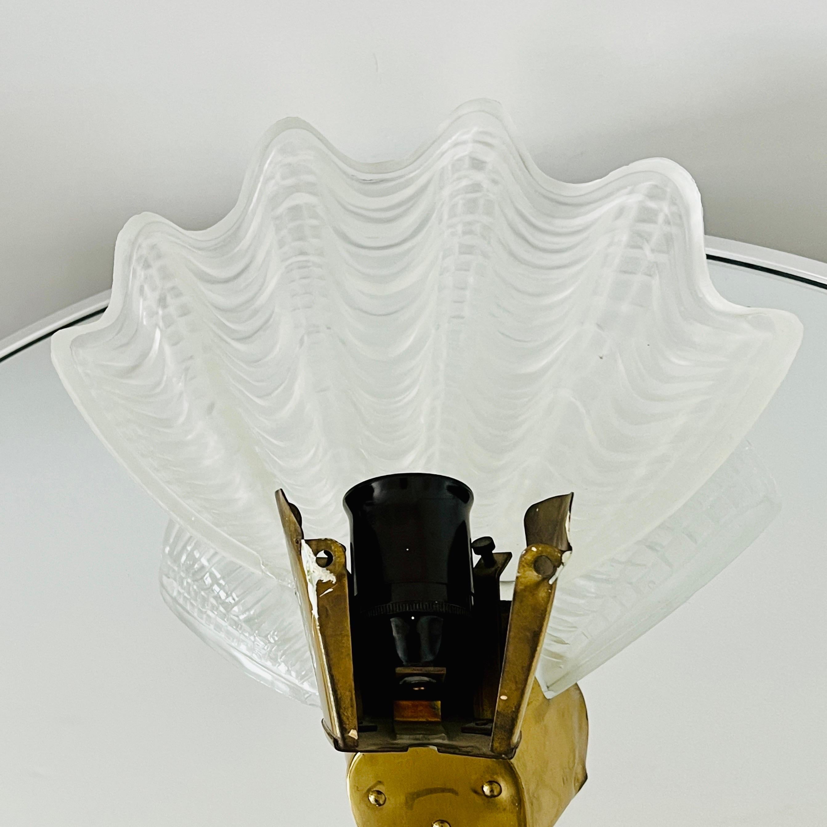 Art Deco Sconce with Elegant Shell Design, England, c. 1930's For Sale 2