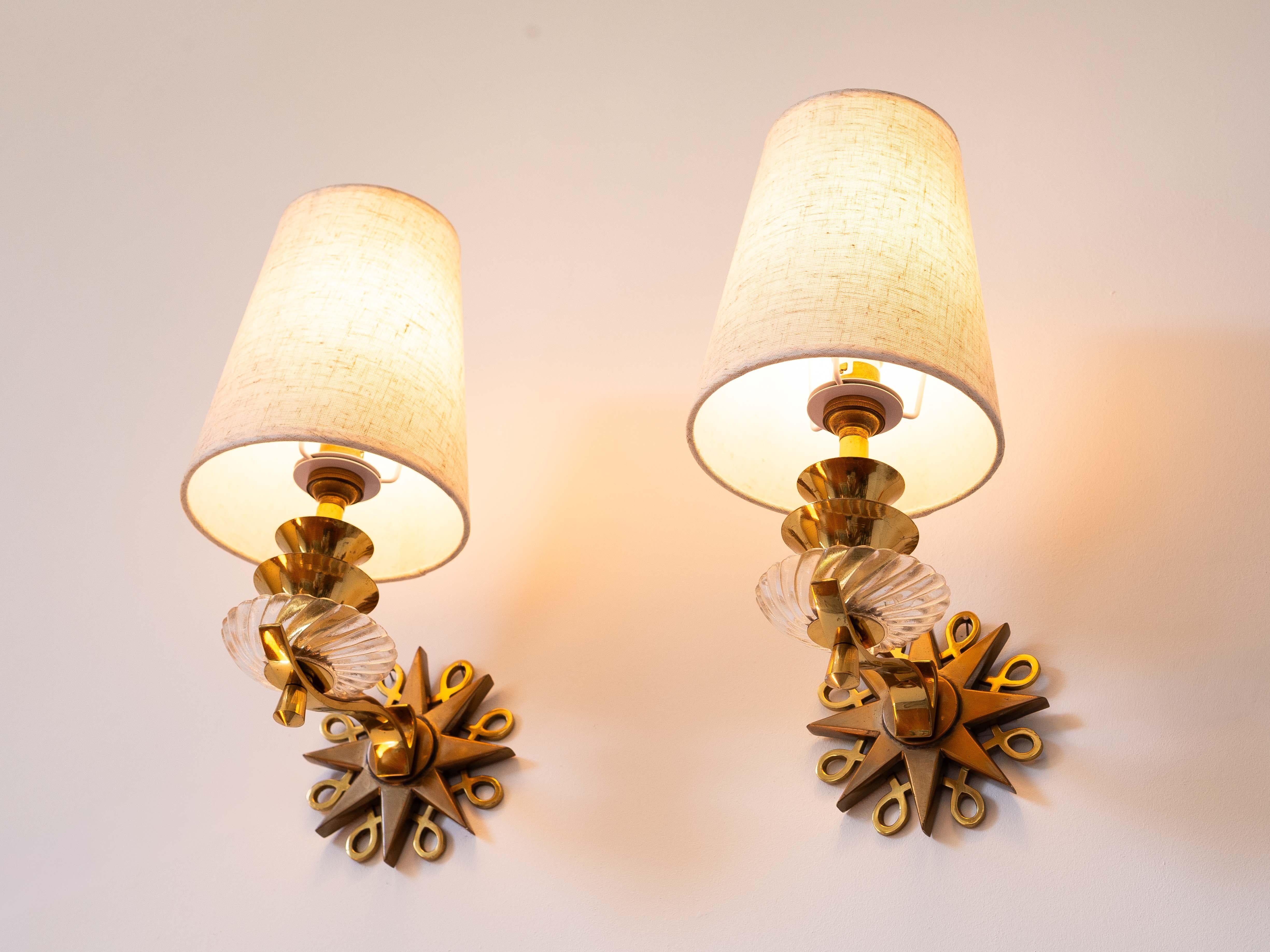 Art Deco Sconces in Brass, Bronze & Glass - in the style of Jules Leleu - 1930s For Sale 1