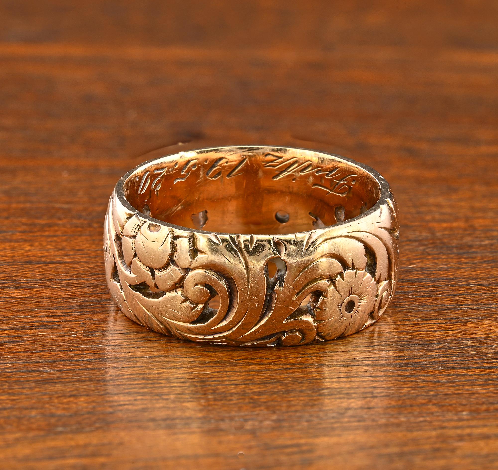 Art Deco Scroll Flower 14 Kt Wide Band Rind 1920 inciso In condizioni buone in vendita a Napoli, IT