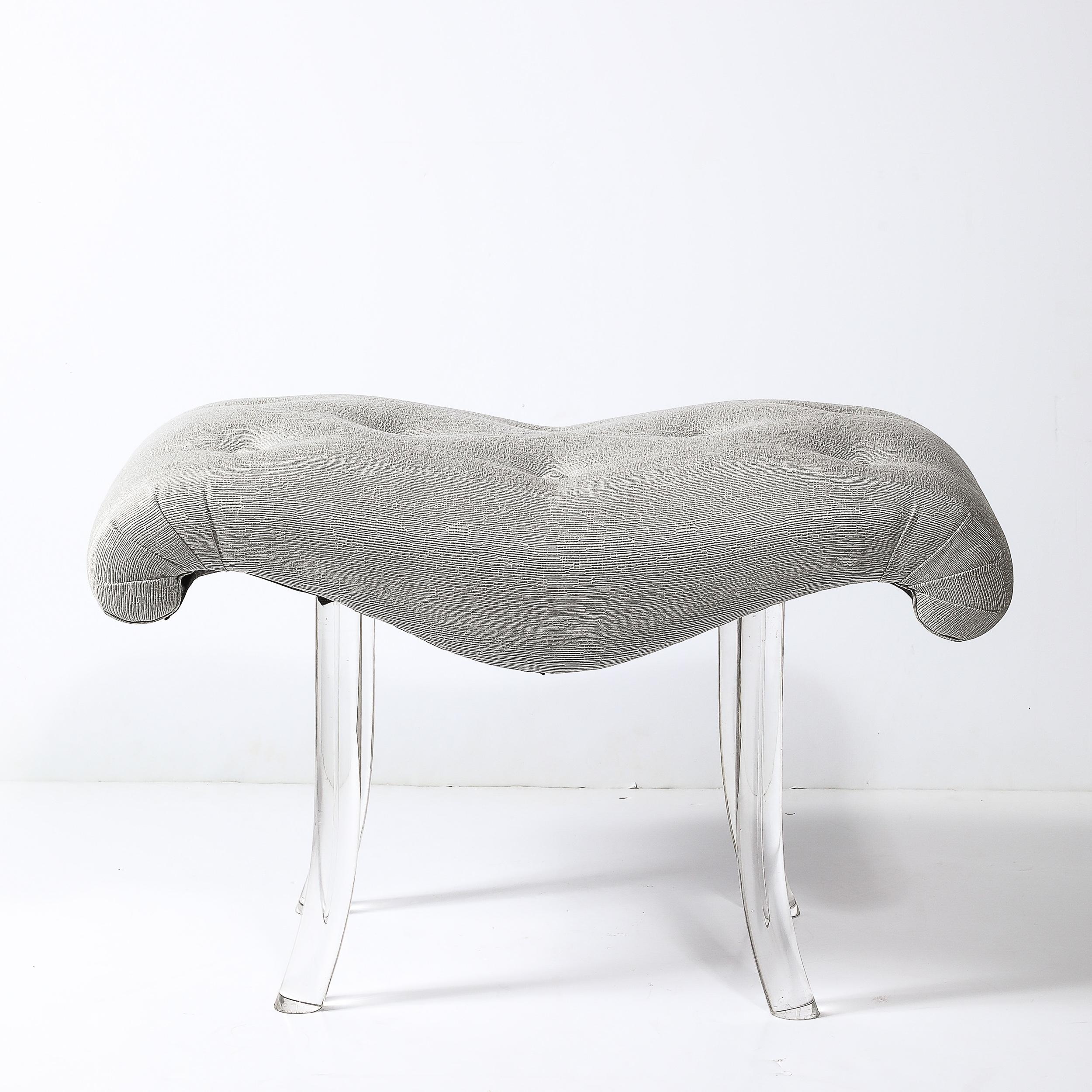 Tissu Banc curviligne en lucite Art Déco en forme de volute par Grosfeld House en vente