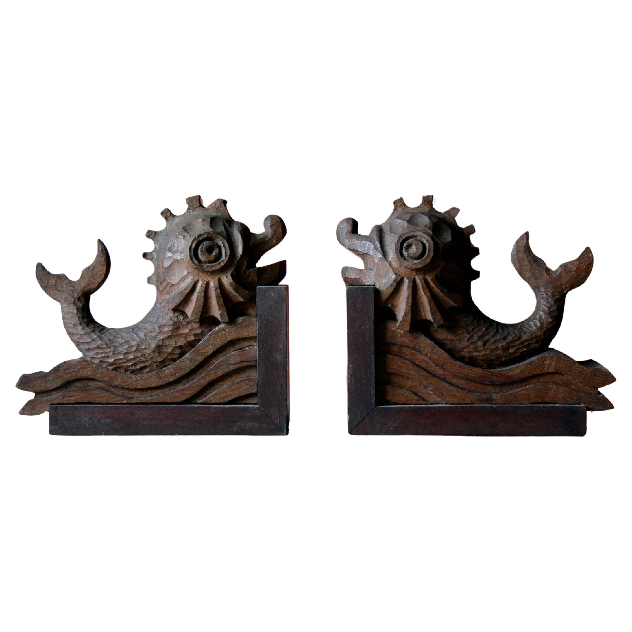 Art Deco sculpted bookend For Sale