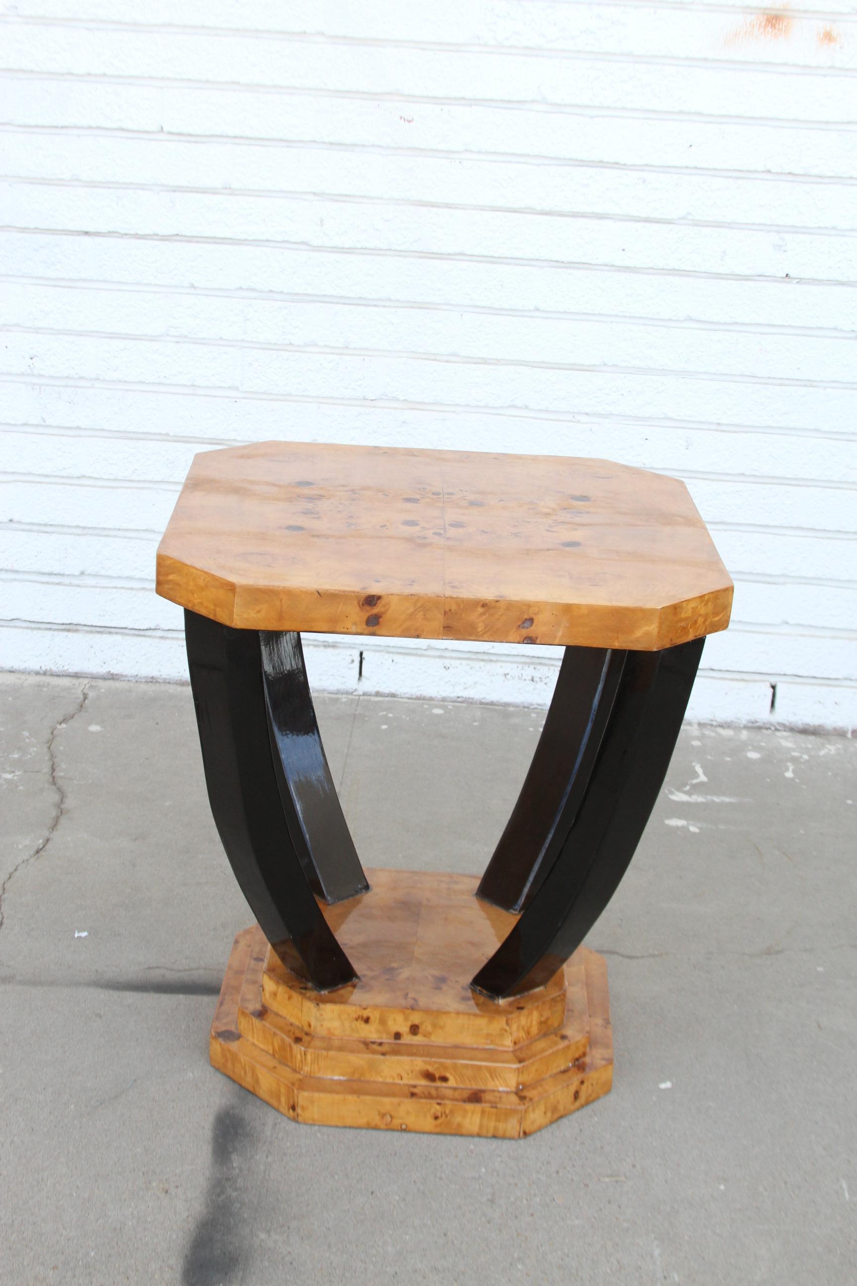 Art Deco Sculptural Burl End Tables In Good Condition For Sale In Pasadena, TX