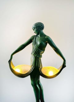 Lampe de table sculpturale Art Déco par P. Le Faguays, vers 1930