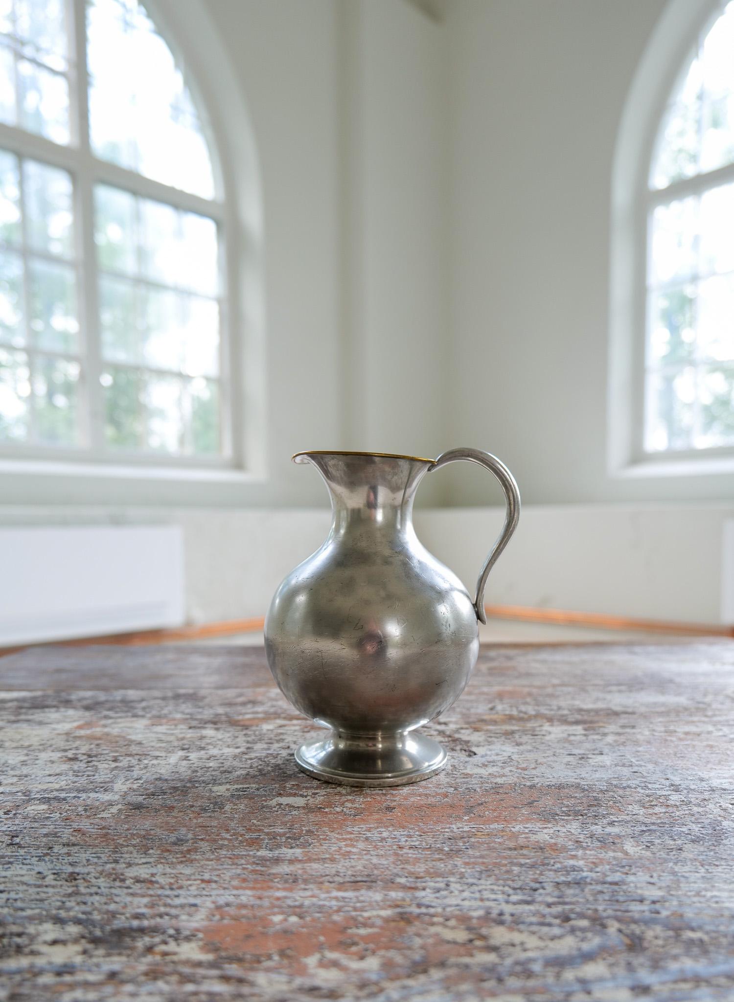 Vaso / Decanter scultoreo Art Deco in peltro Svezia GAB anni '30 in vendita 1