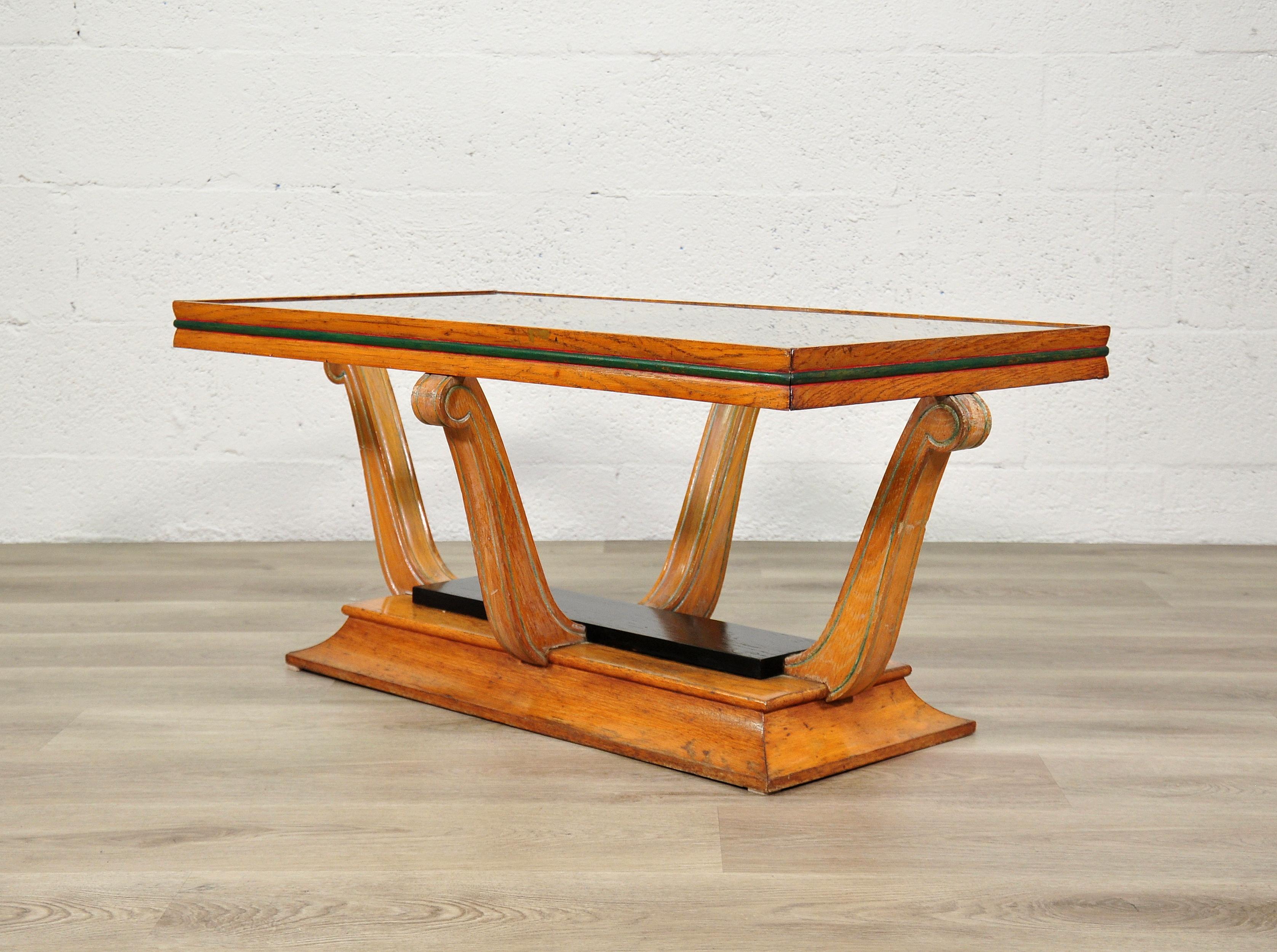 Table basse sculpturale Art Déco en bois et verre en vente 3