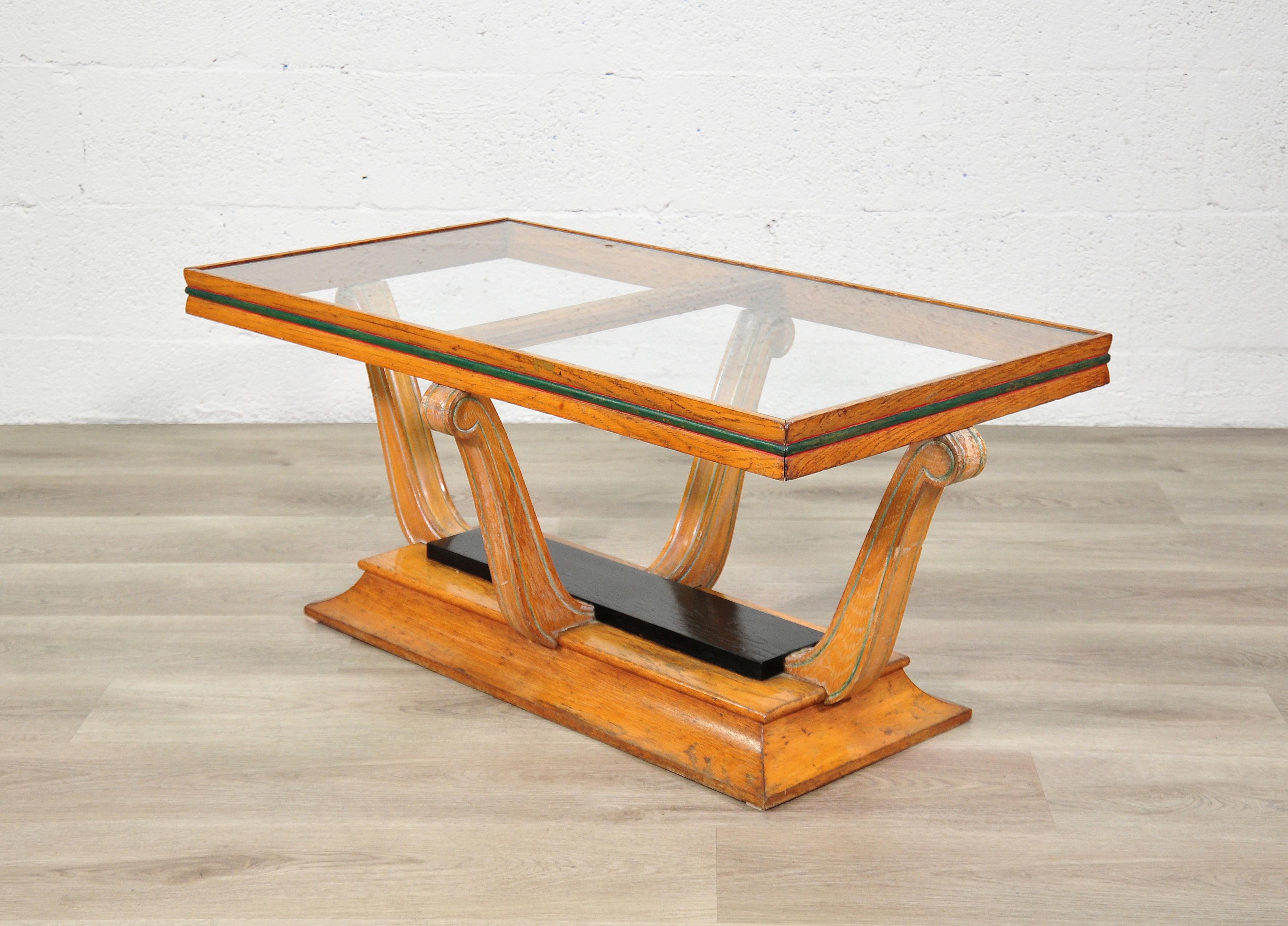 Table basse sculpturale Art Déco en bois et verre en vente 4