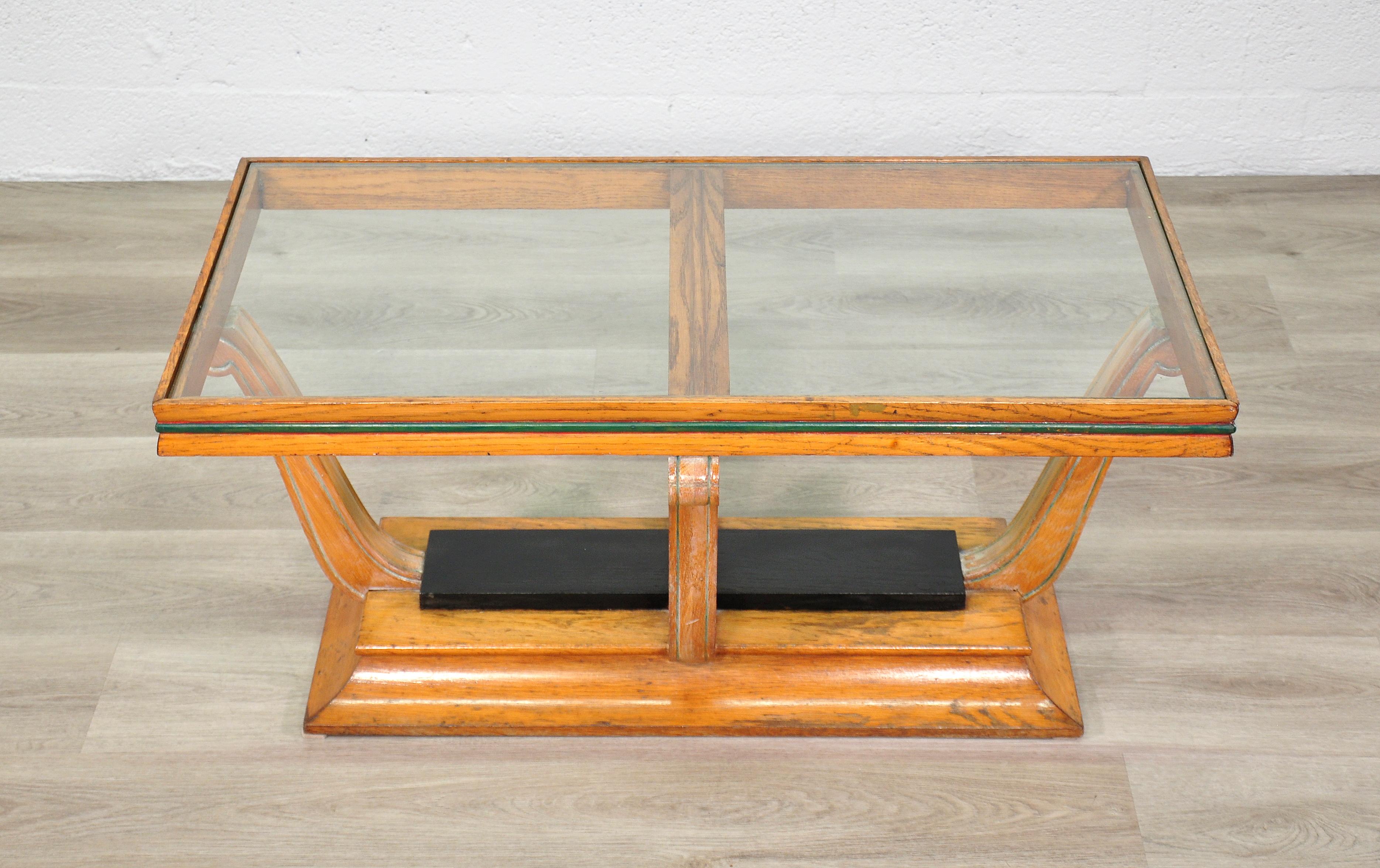 Table basse sculpturale Art Déco en bois et verre en vente 5