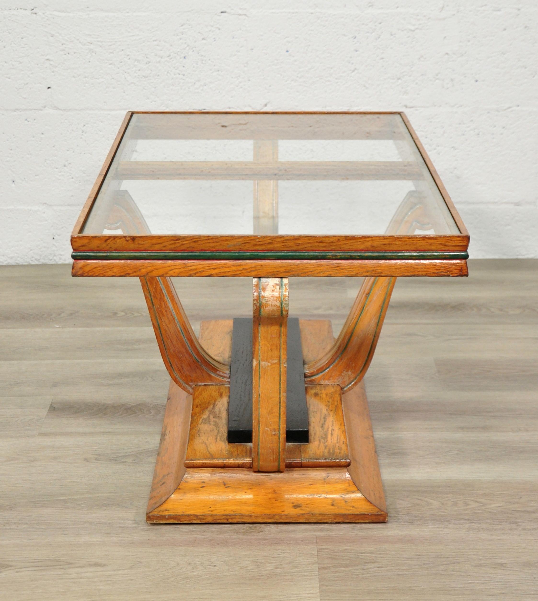 Table basse sculpturale Art Déco en bois et verre en vente 7