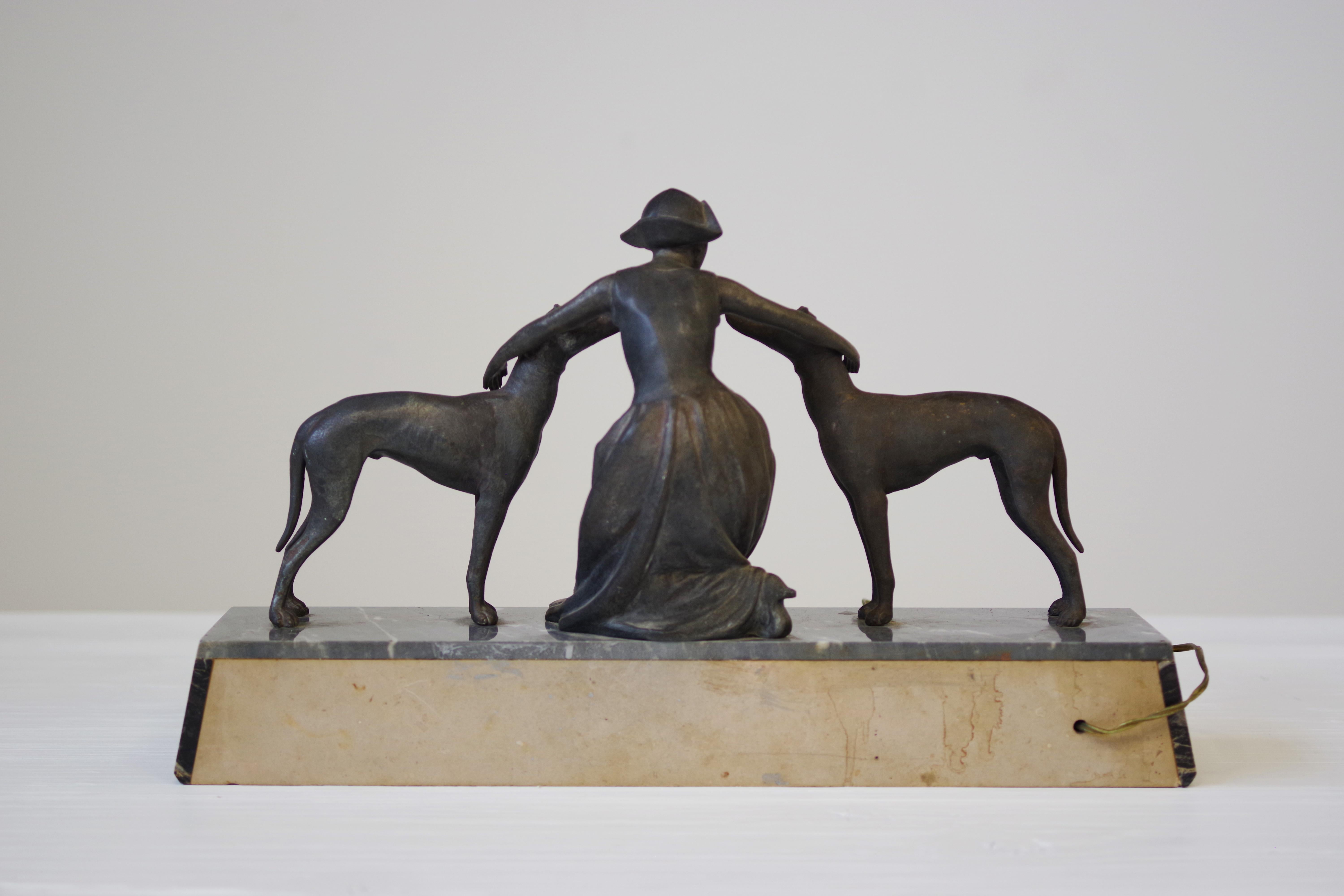 Mid-20th Century Sculpture Art Déco, années 1930 - Un chef-d'œuvre intemporel en vente