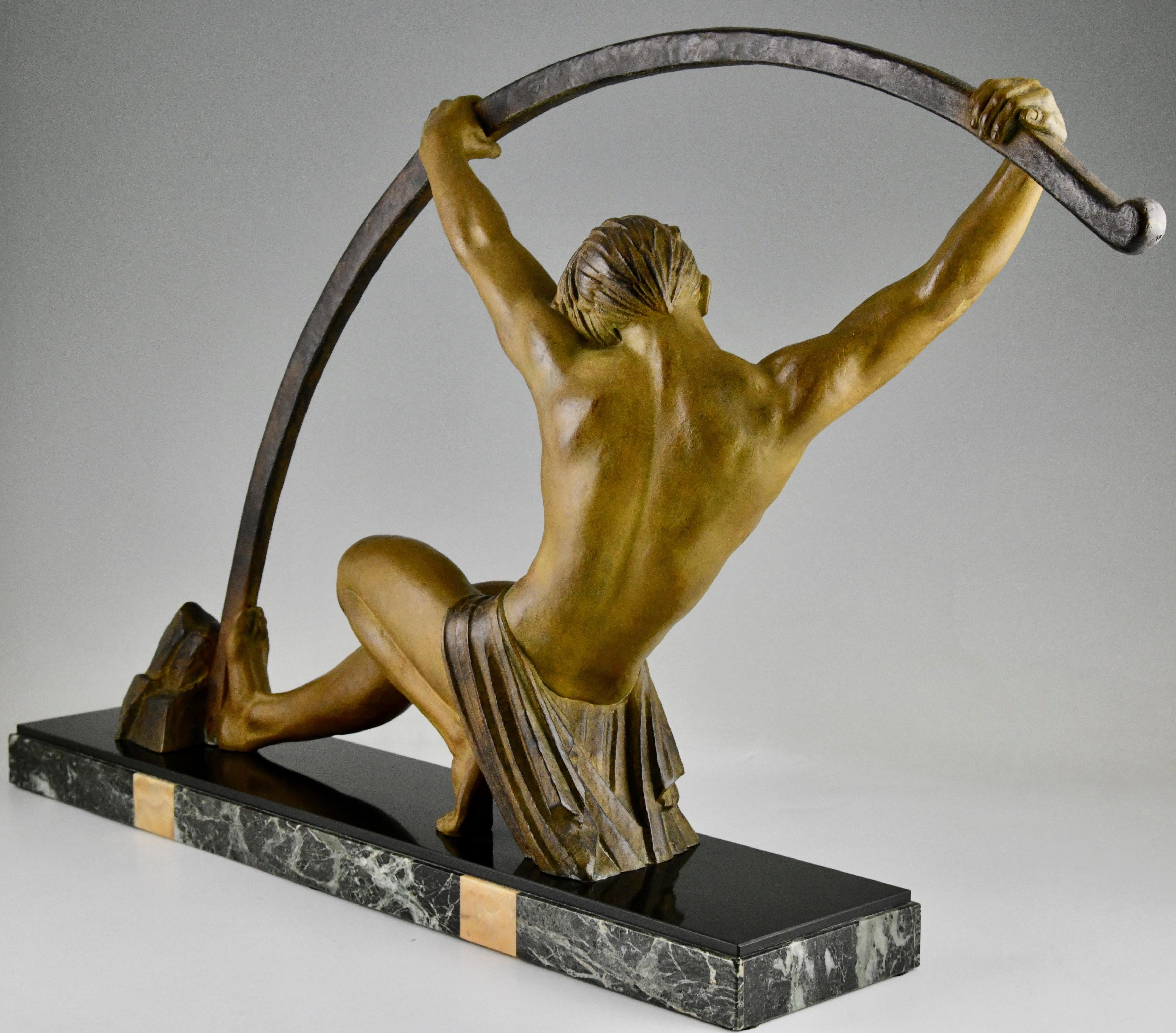 Metal Art Deco Sculpture Bending Bar Man L'age Du Bronze Demetre H. Chiparus, 1930