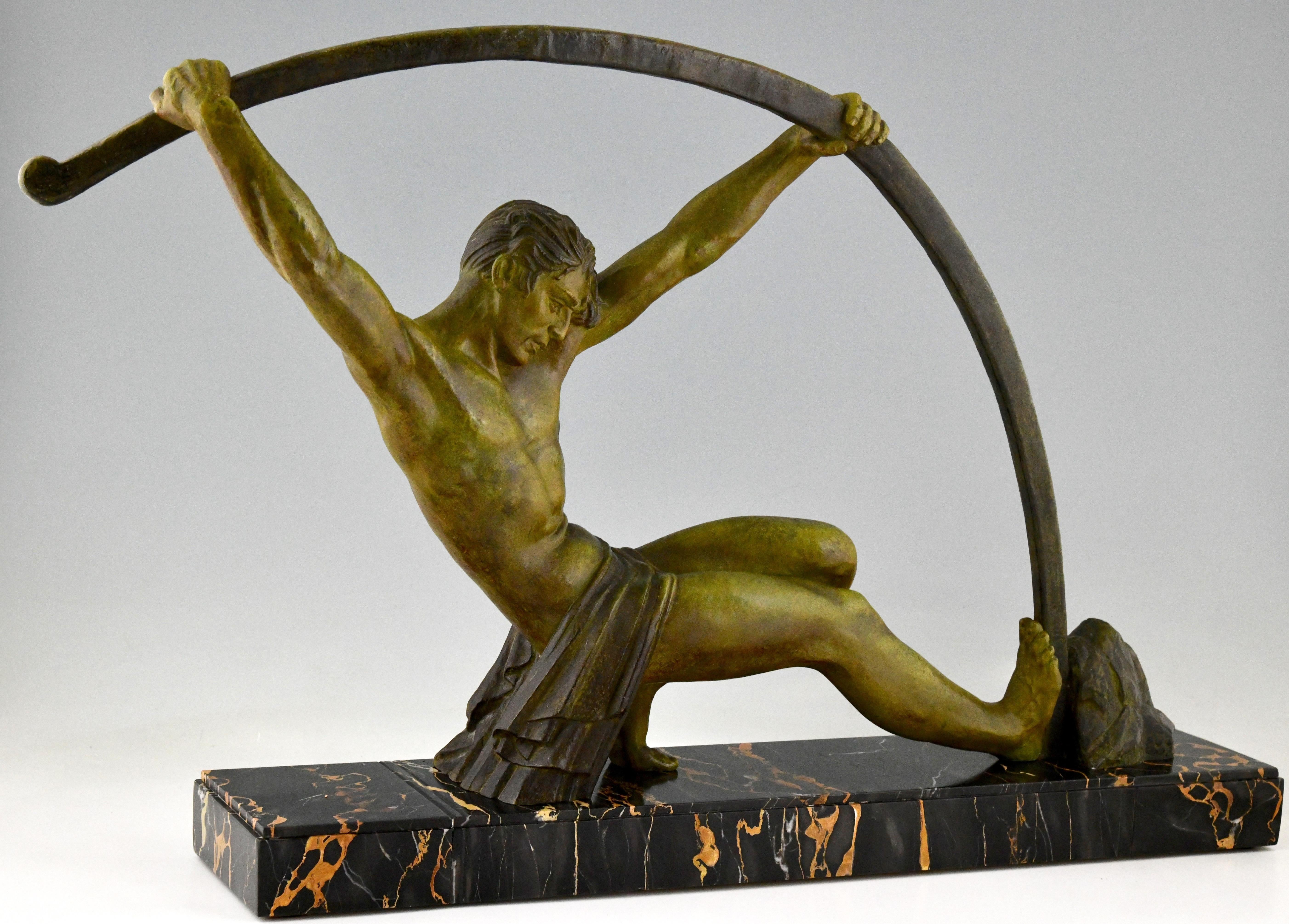 Art Deco Sculpture Bending Bar Man L'age Du Bronze Demetre H. Chiparus, 1930 2