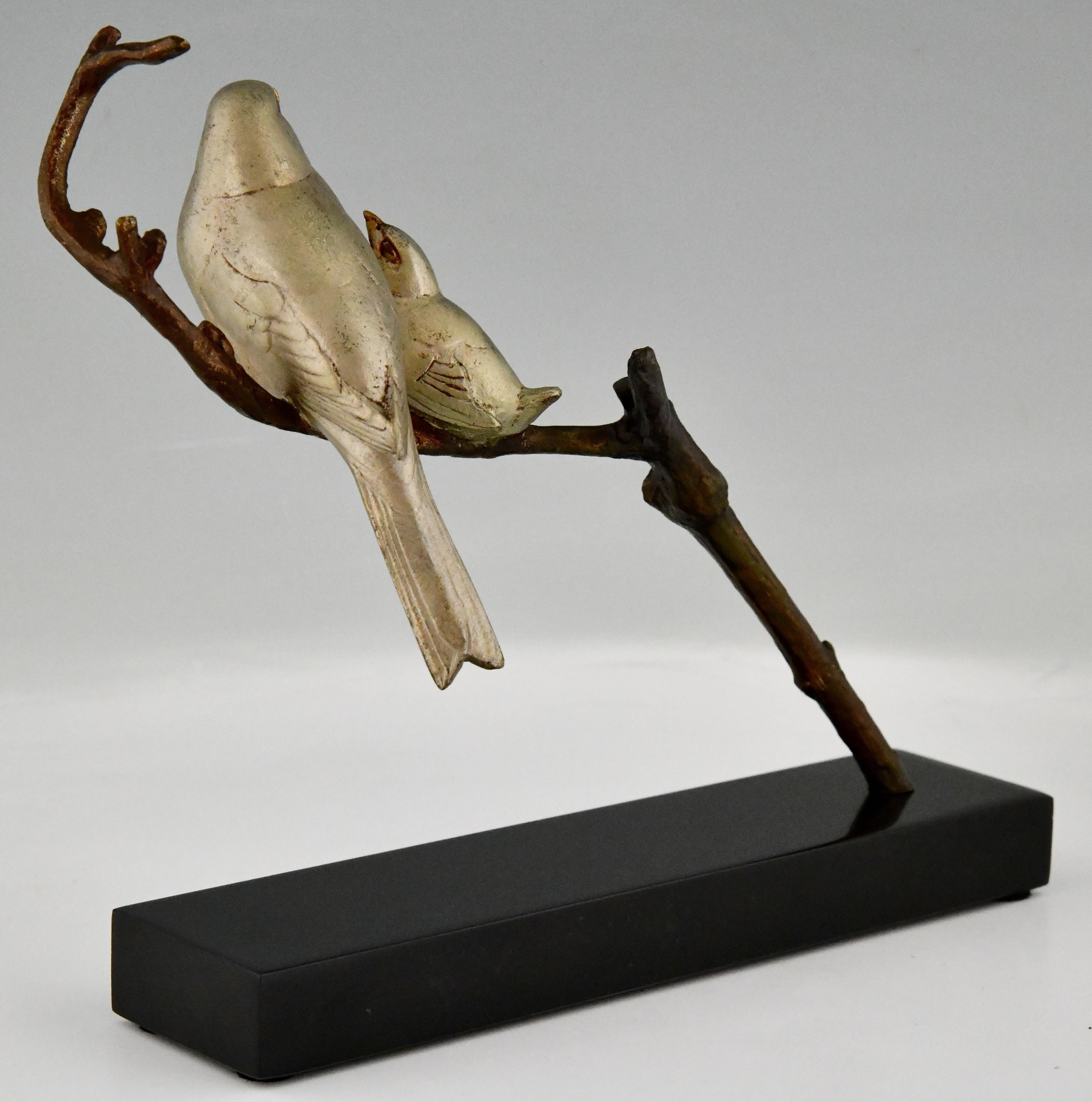 Art Deco-Skulptur Vögel auf einem Zweig Signiert von André Vincent Becquerel 1930 (Bronze) im Angebot