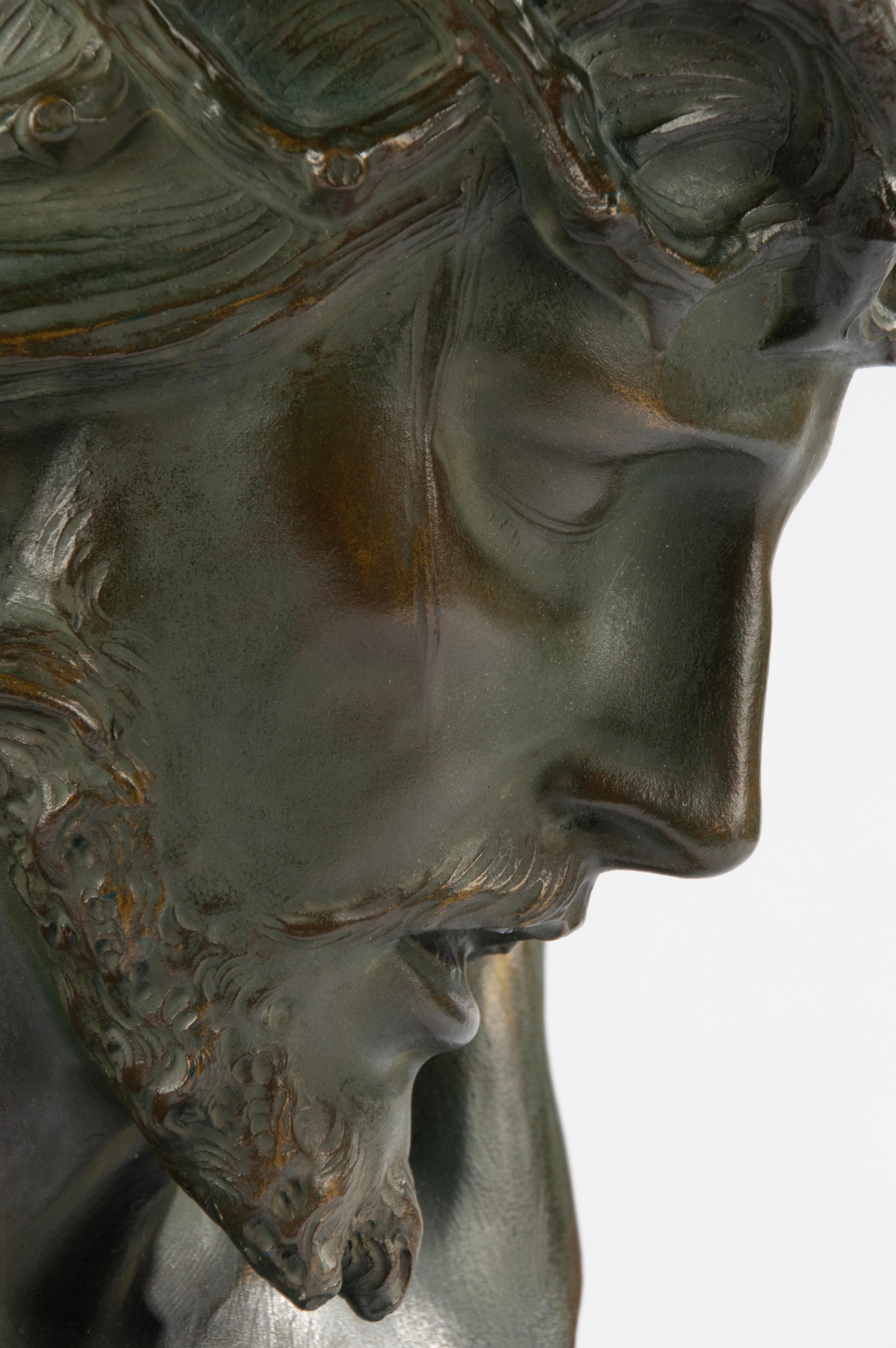 Sculpture Art déco - Buste de Jésus-Christ - Johannes Dommisse - Terracotta en vente 3