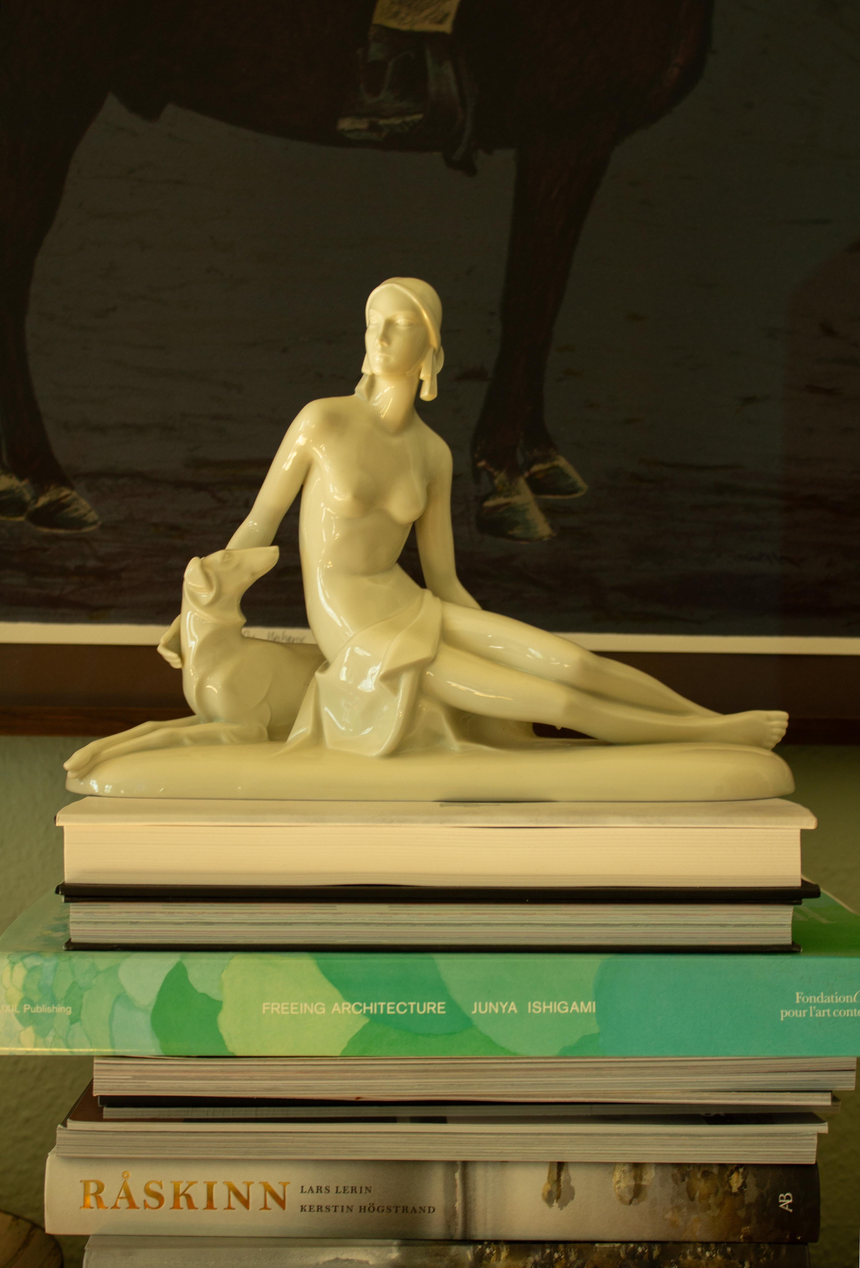 Art-Déco-Skulptur von Gerhard Schliepstein für Rosenthal, benannt „Diana“ im Zustand „Gut“ im Angebot in Stockholm, SE