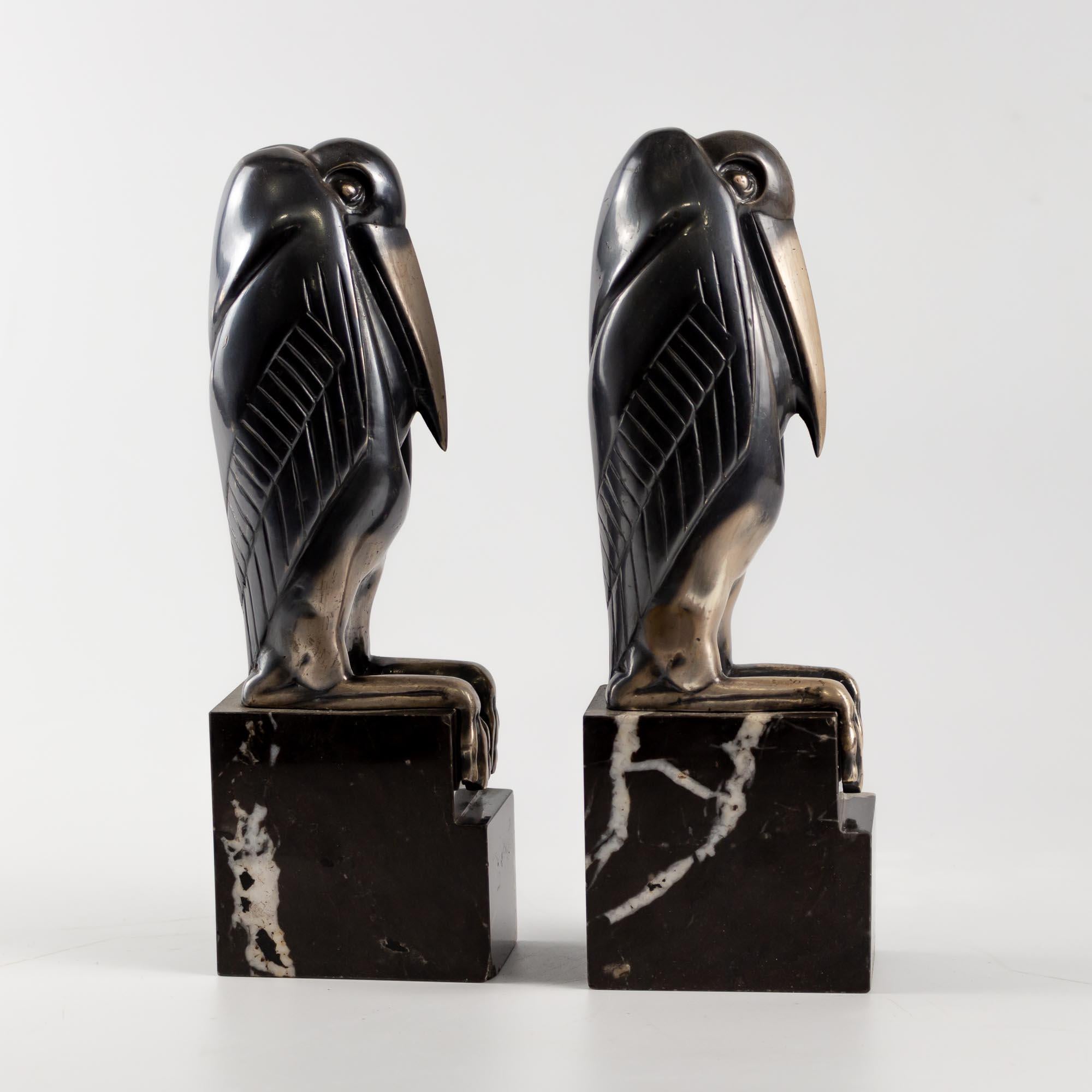 Ein Paar versilberte Art-Déco-Buchstützen aus Bronze von Marcel-Andre Bouraine (Metall)