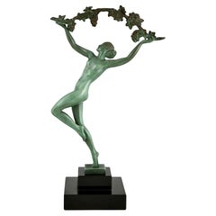 Sculpture Art Deco danseuse avec des raisins Guerbe Le Verrier pour Max Le Verrier