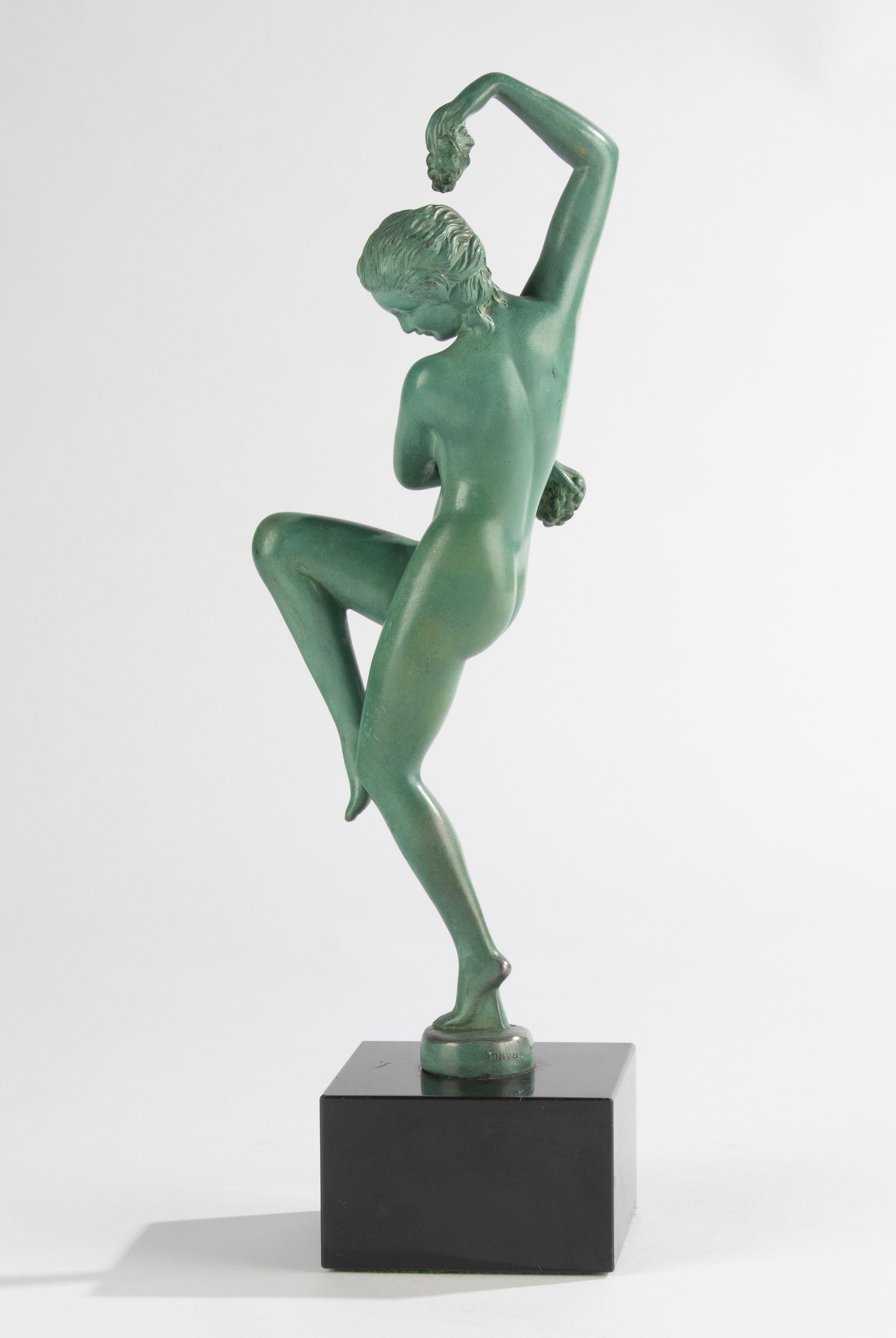 Inizio XX secolo Scultura Art Déco - Donna che balla - Di DENIS - Max Verrier - Speltro patinato in vendita