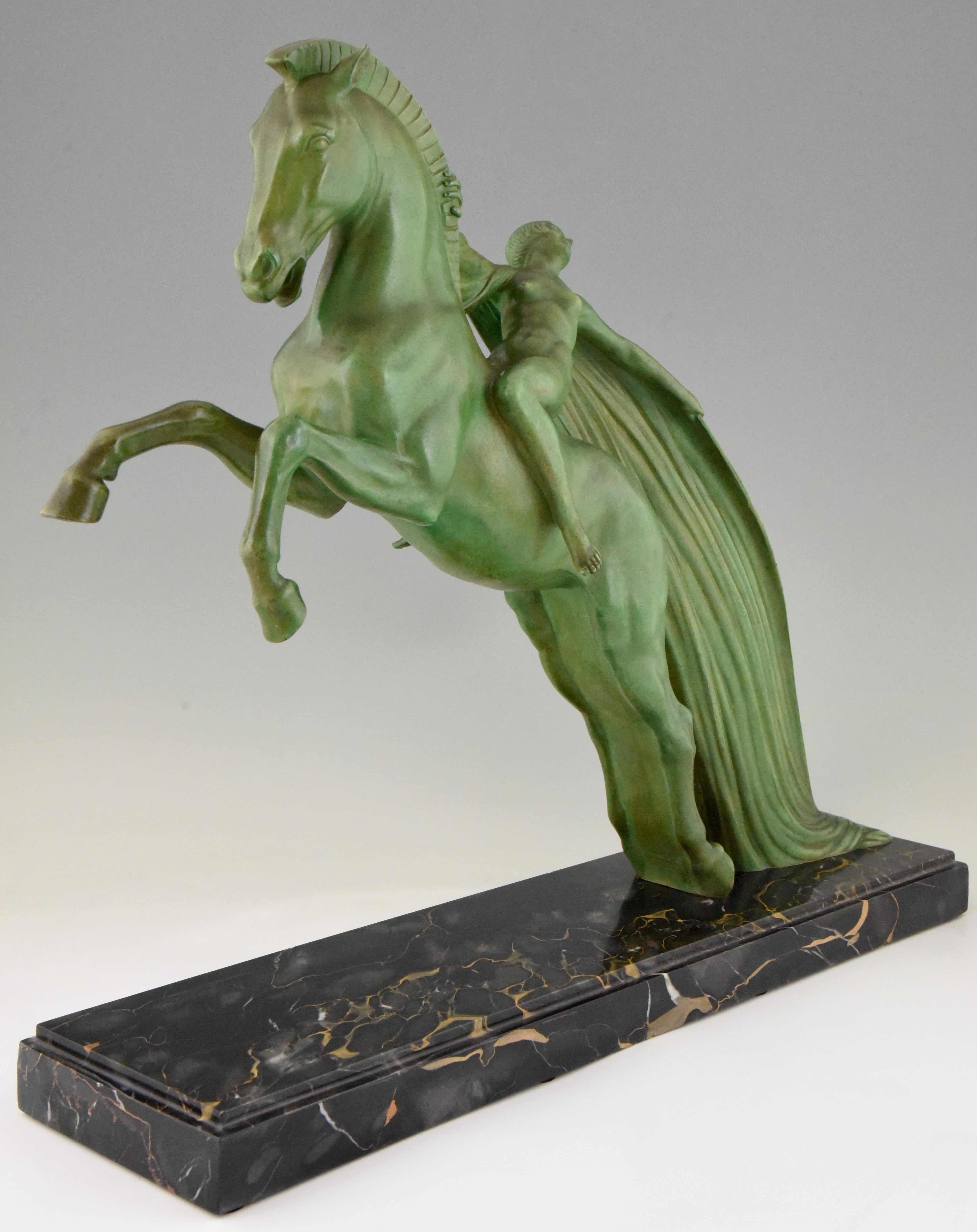 Art Deco Sculpture of a Female Nude on a Horse by Charles Charles  1930 France (Französisch)