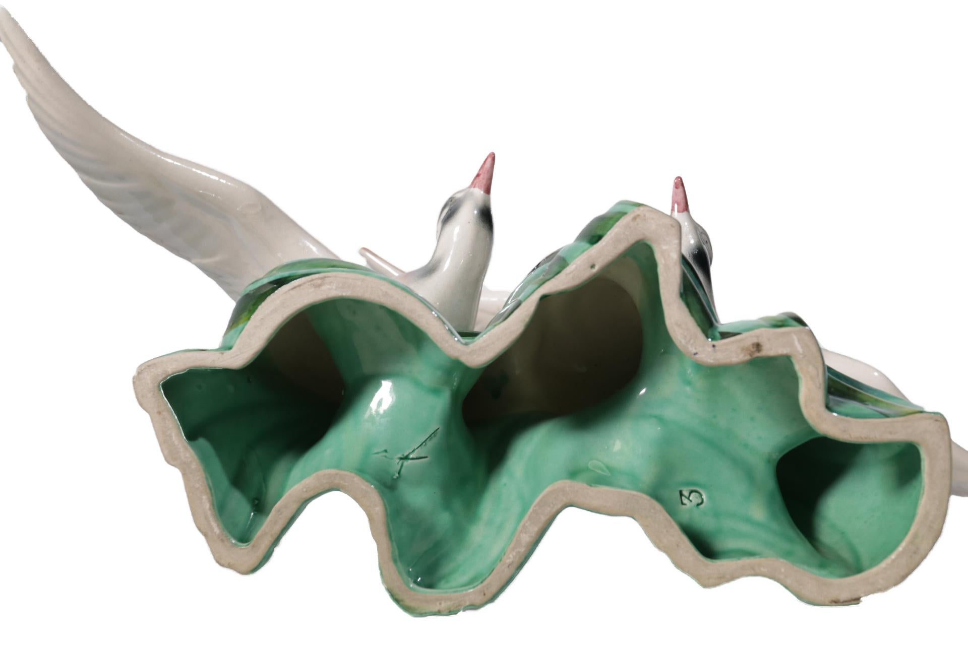 Art Deco Sculpture Oiseaux Volants Porcelaine Iridescent 1920 en vente 4