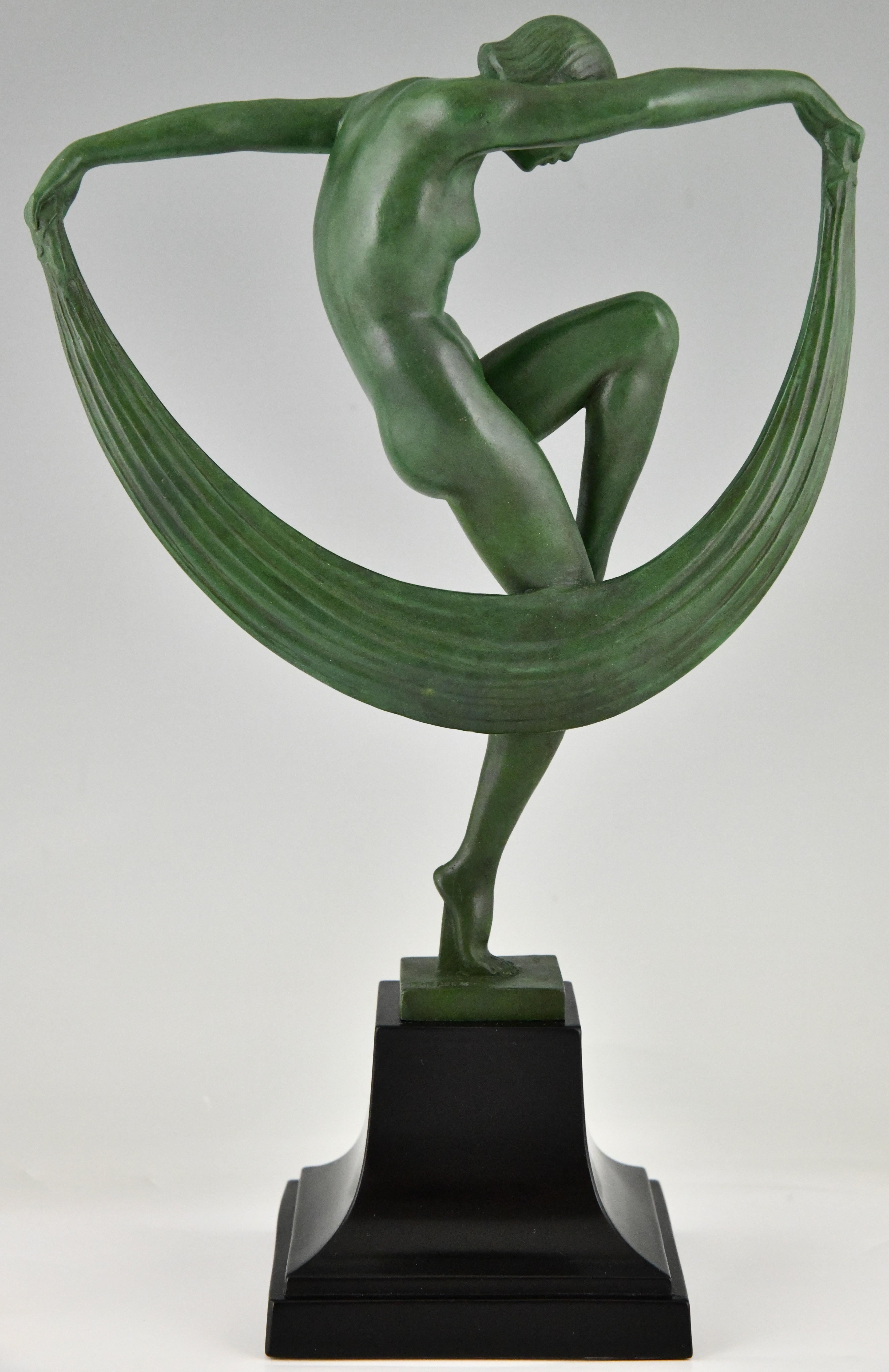 Mid-20th Century Art Deco sculpture Folie nude scarf dancer by Denis for Max le Verrier