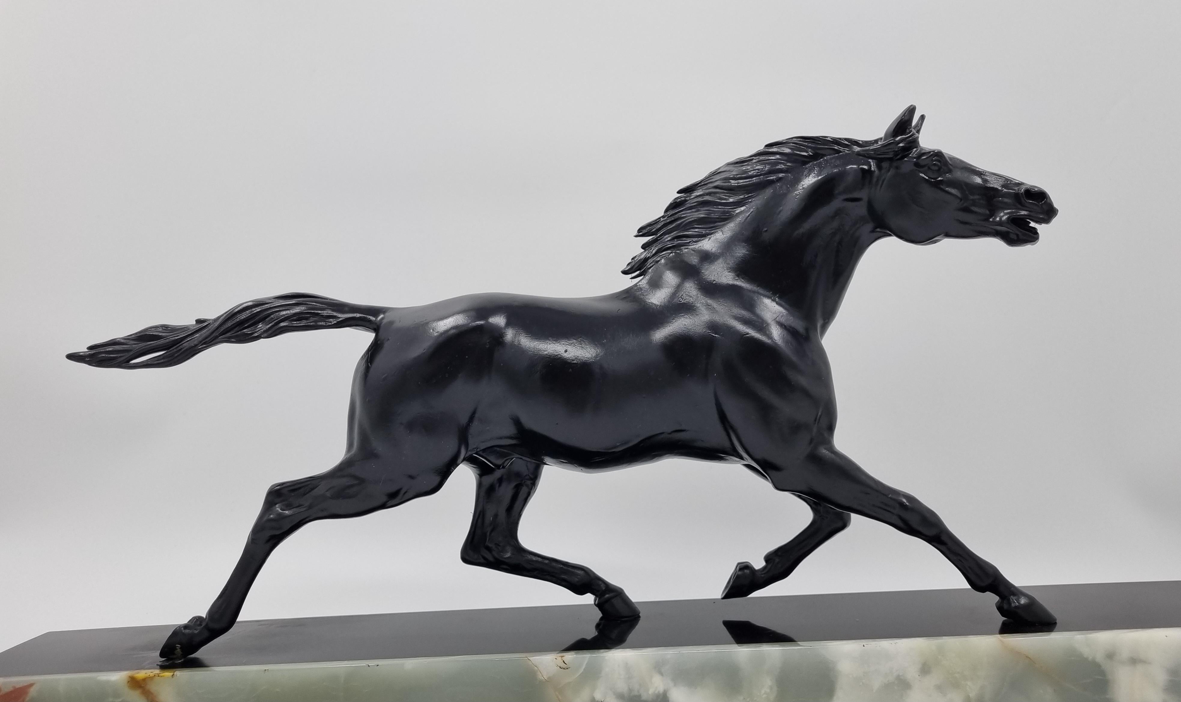 Art Deco Sculpture Galloping Horse by Gonez  In Good Condition For Sale In Hoddesdon, GB