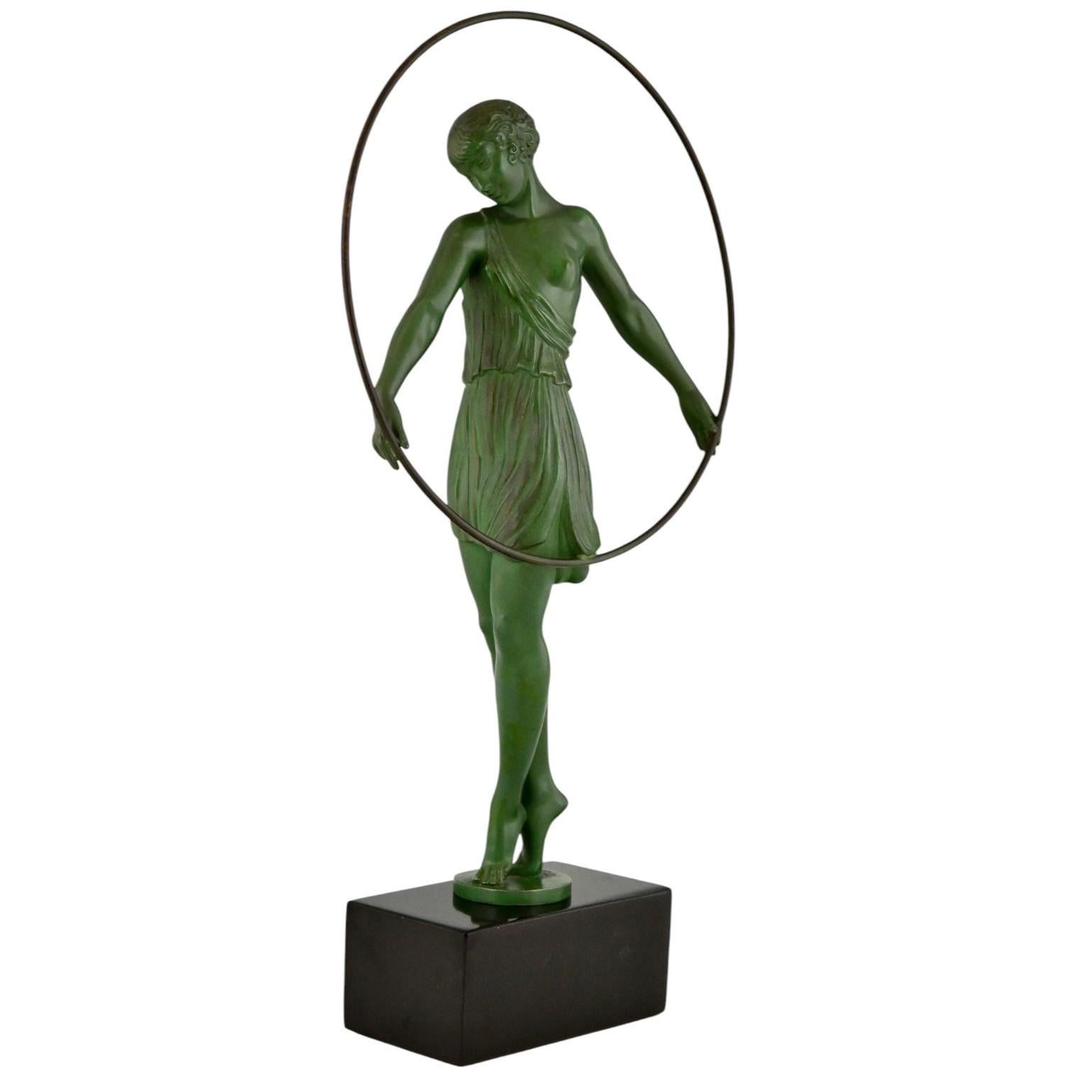 Art Déco Scultura Art Deco Harmonie Hoopdancer di Art Verrier & Le Faguays in vendita