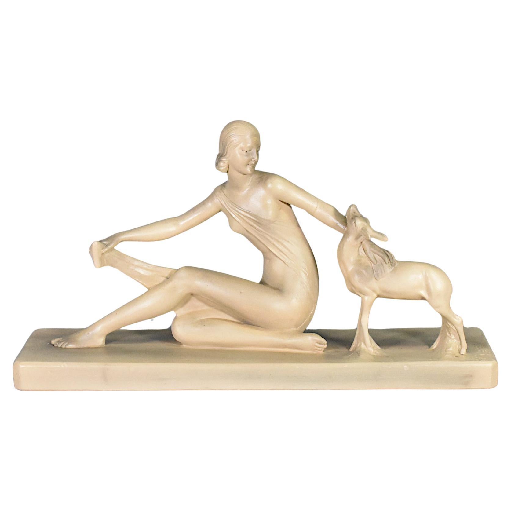 Art Deco Skulptur in Gips signiert S Melani im Angebot