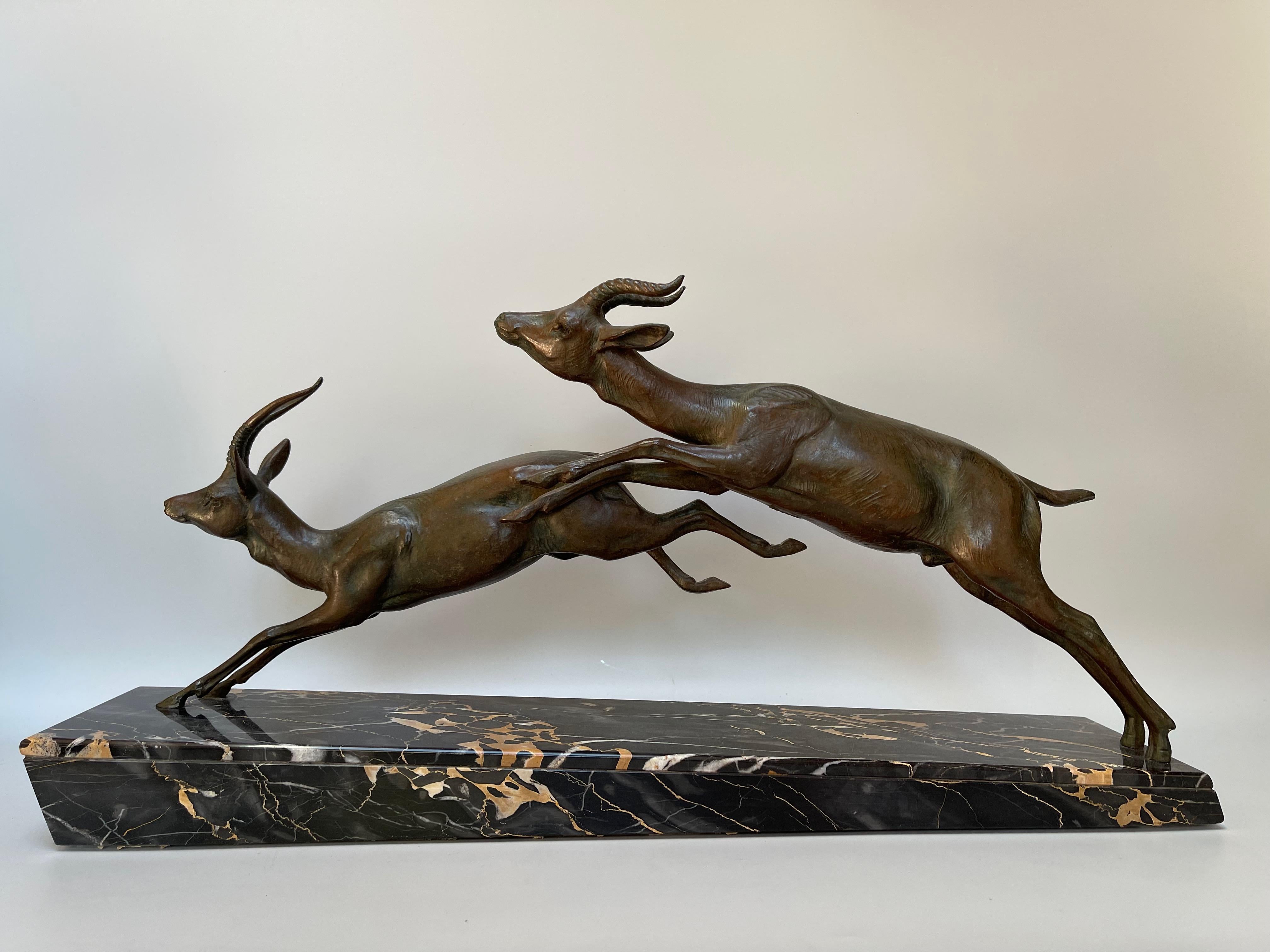 Art Deco Sculpture Leap of Gazelles by Plagnet In Excellent Condition For Sale In NANTES, FR